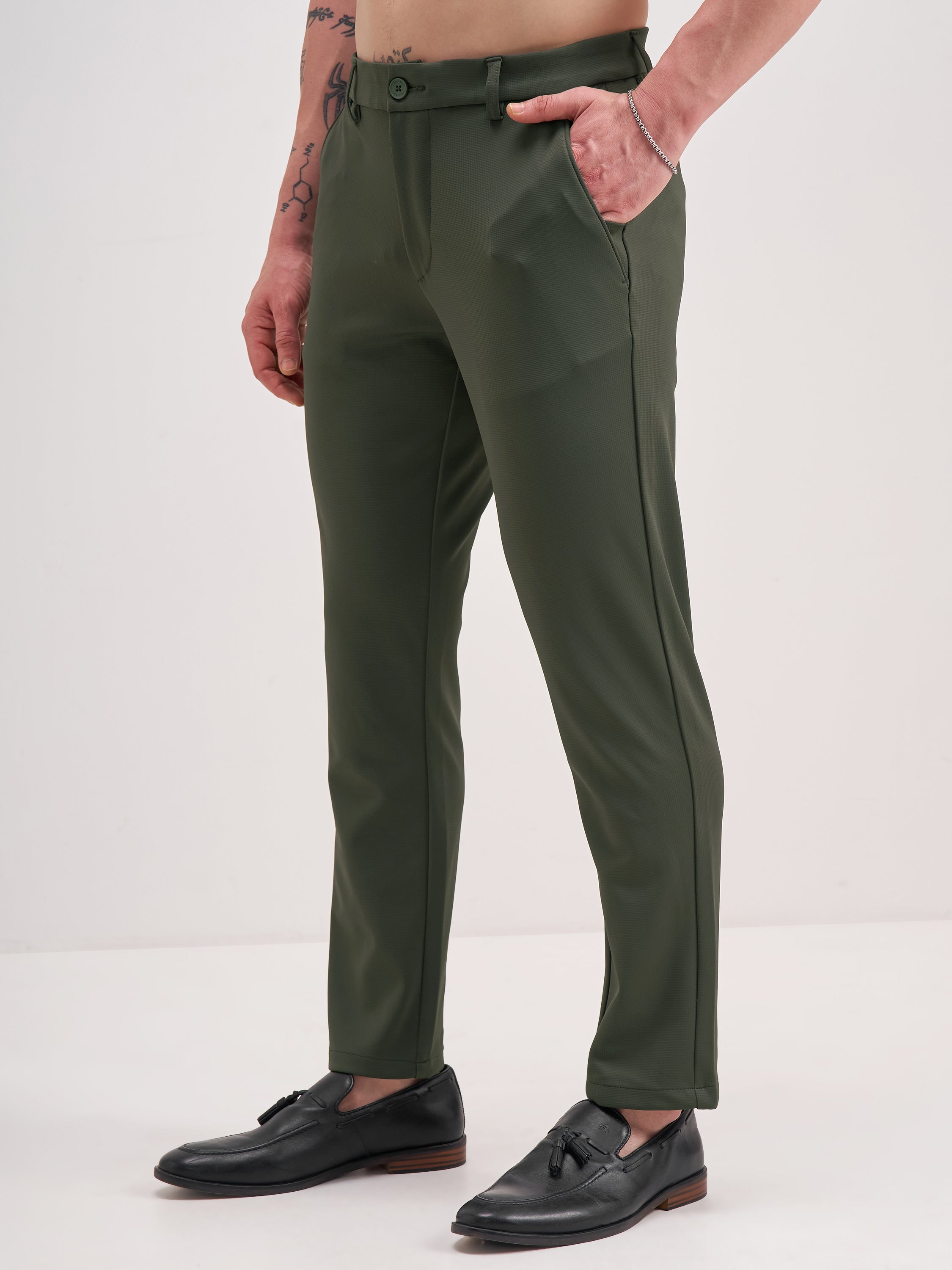 Highlander Men Green Slim Fit Solid Formal Trouser - Green - Image 4