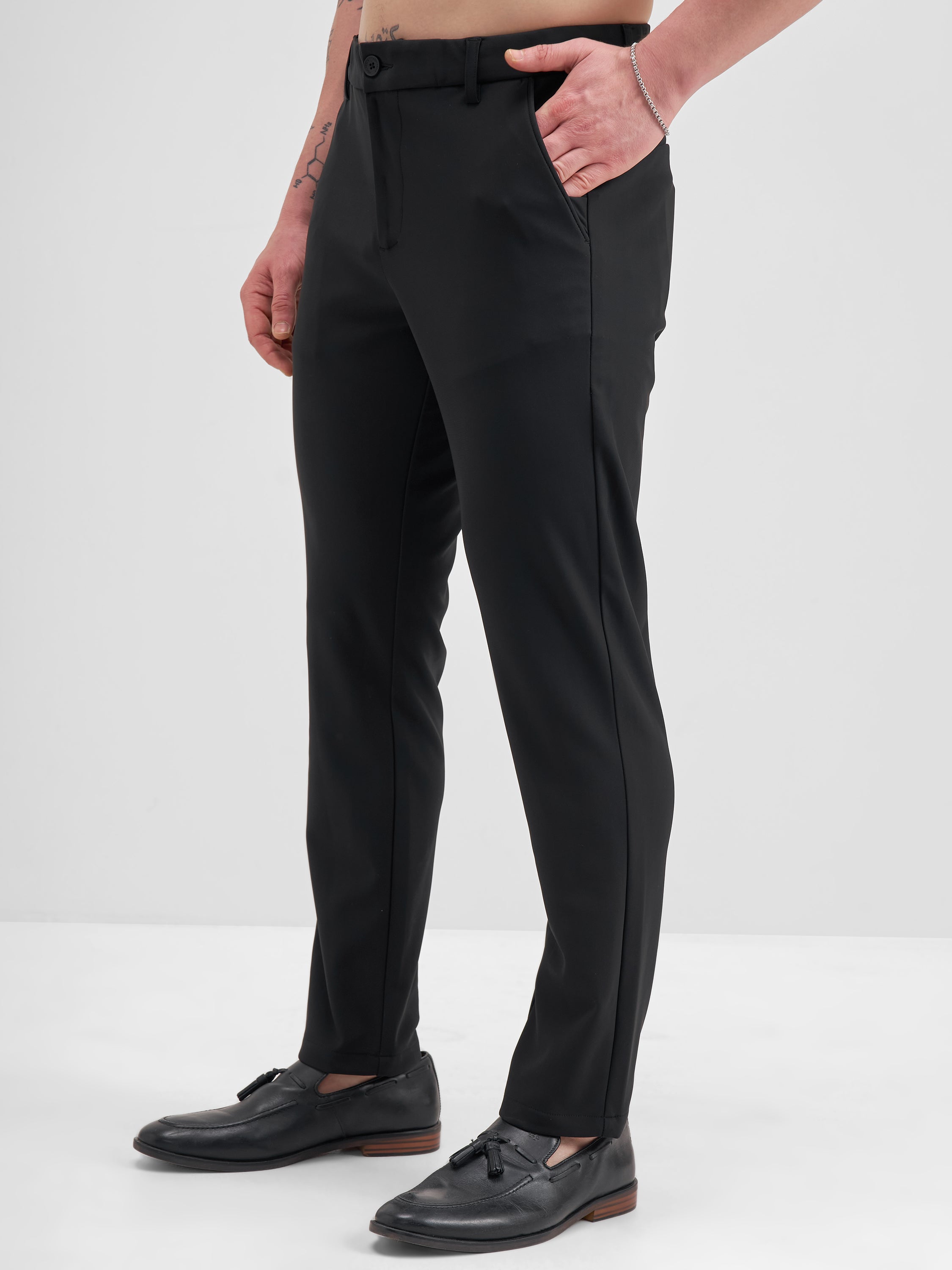 Highlander Men Black Slim Fit Solid Formal Trouser - Black - Image 4