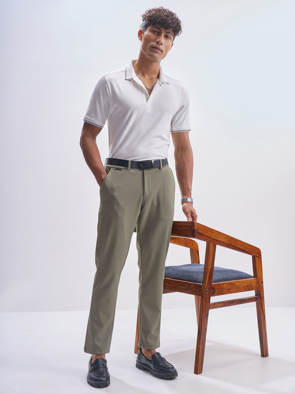 Highlander Men Olive Slim Fit Solid Formal Trouser - Olive - Image 2