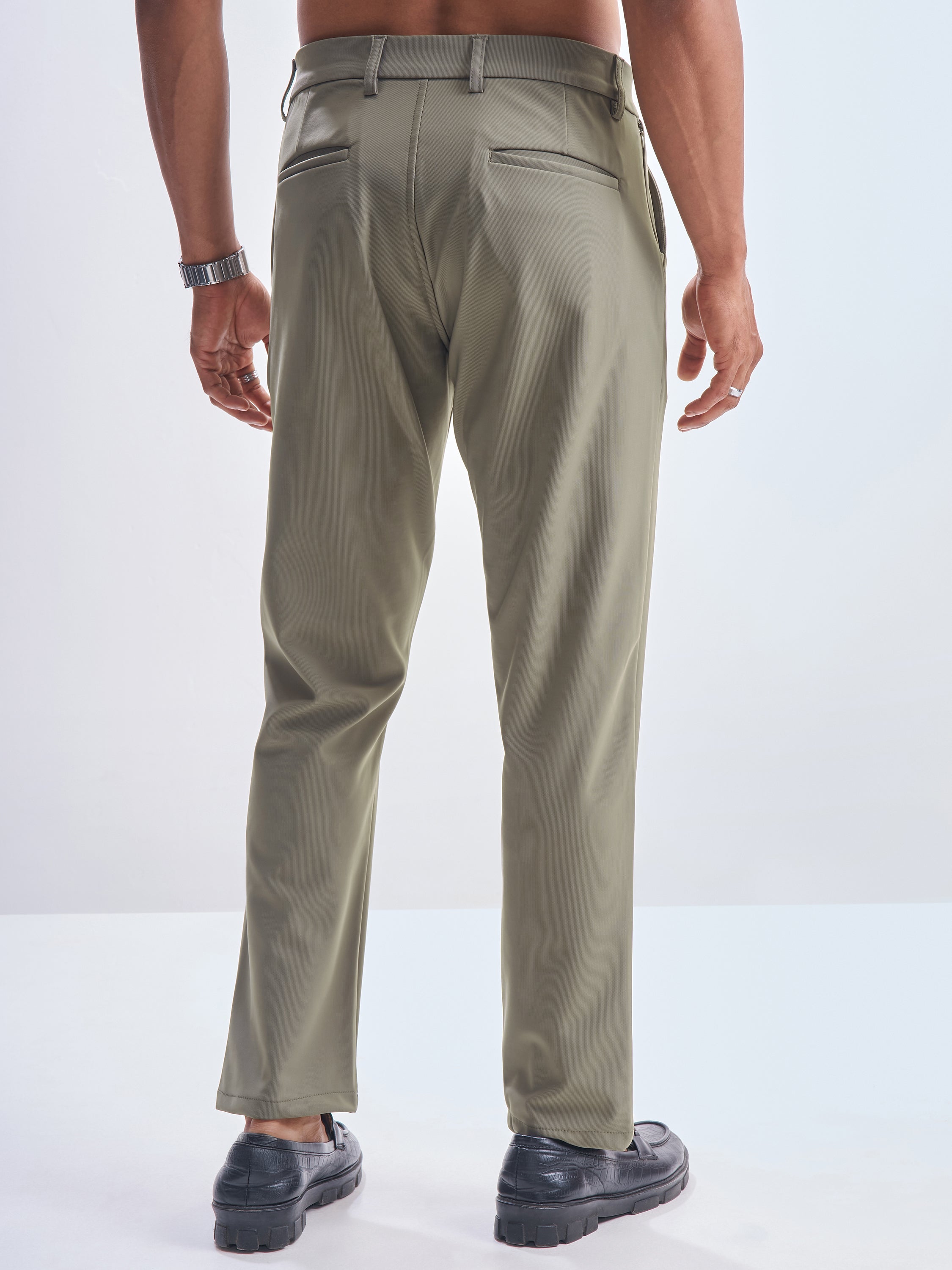 Highlander Men Olive Slim Fit Solid Formal Trouser - Olive - Image 3