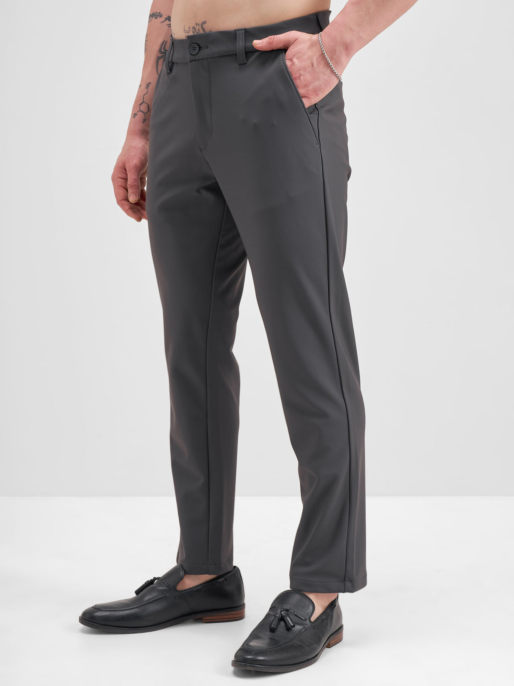 Highlander Men Grey Slim Fit Solid Formal Trouser - Grey - Image 4