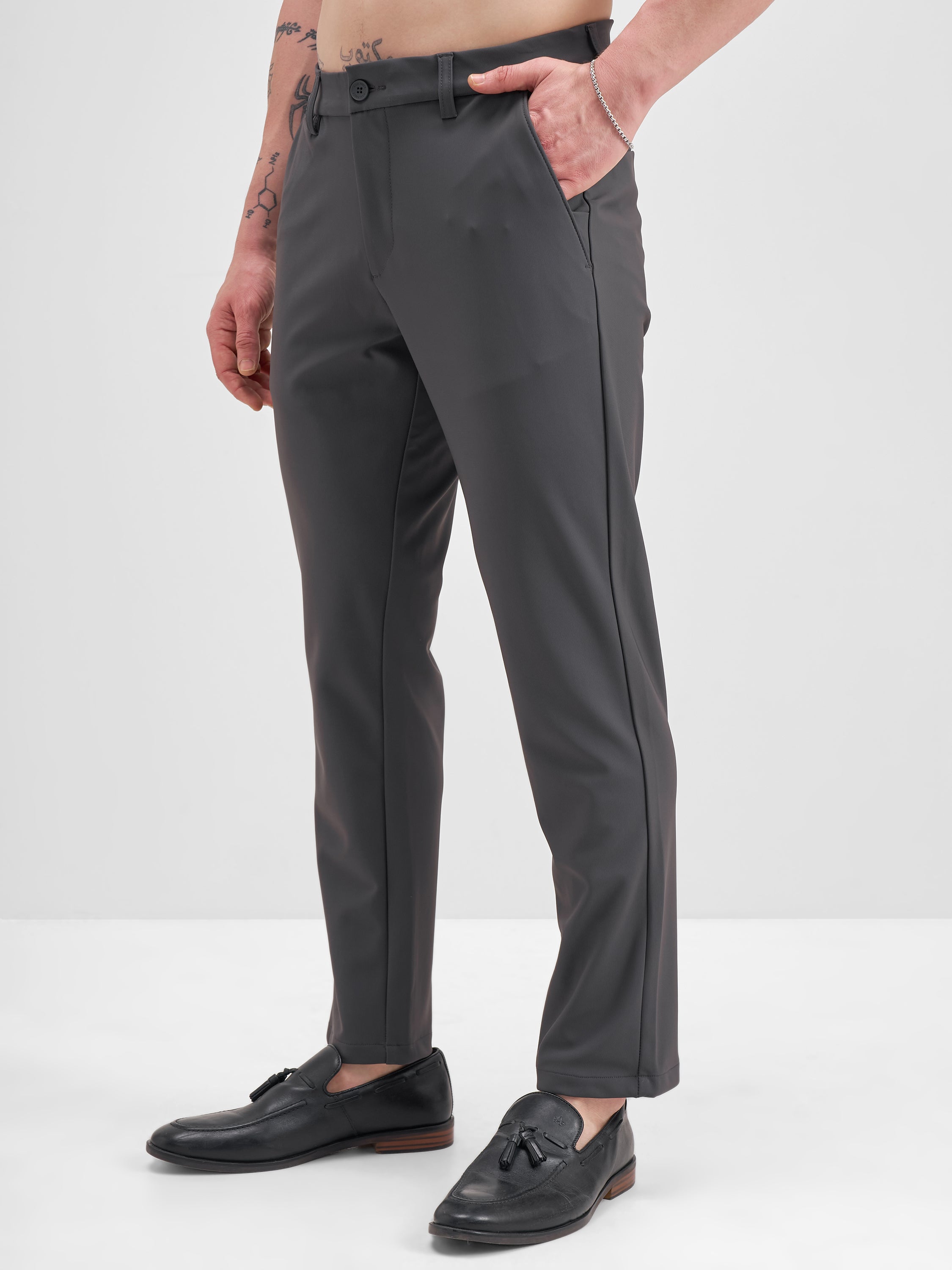 Highlander Men Grey Slim Fit Solid Formal Trouser - Grey - Image 4