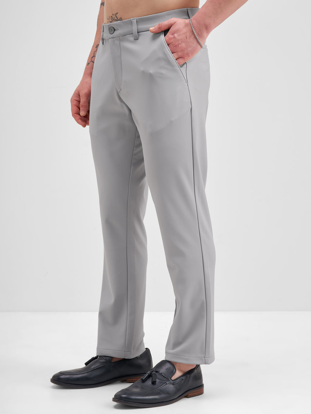 Highlander Men Grey Slim Fit Solid Formal Trouser - Grey - Image 4
