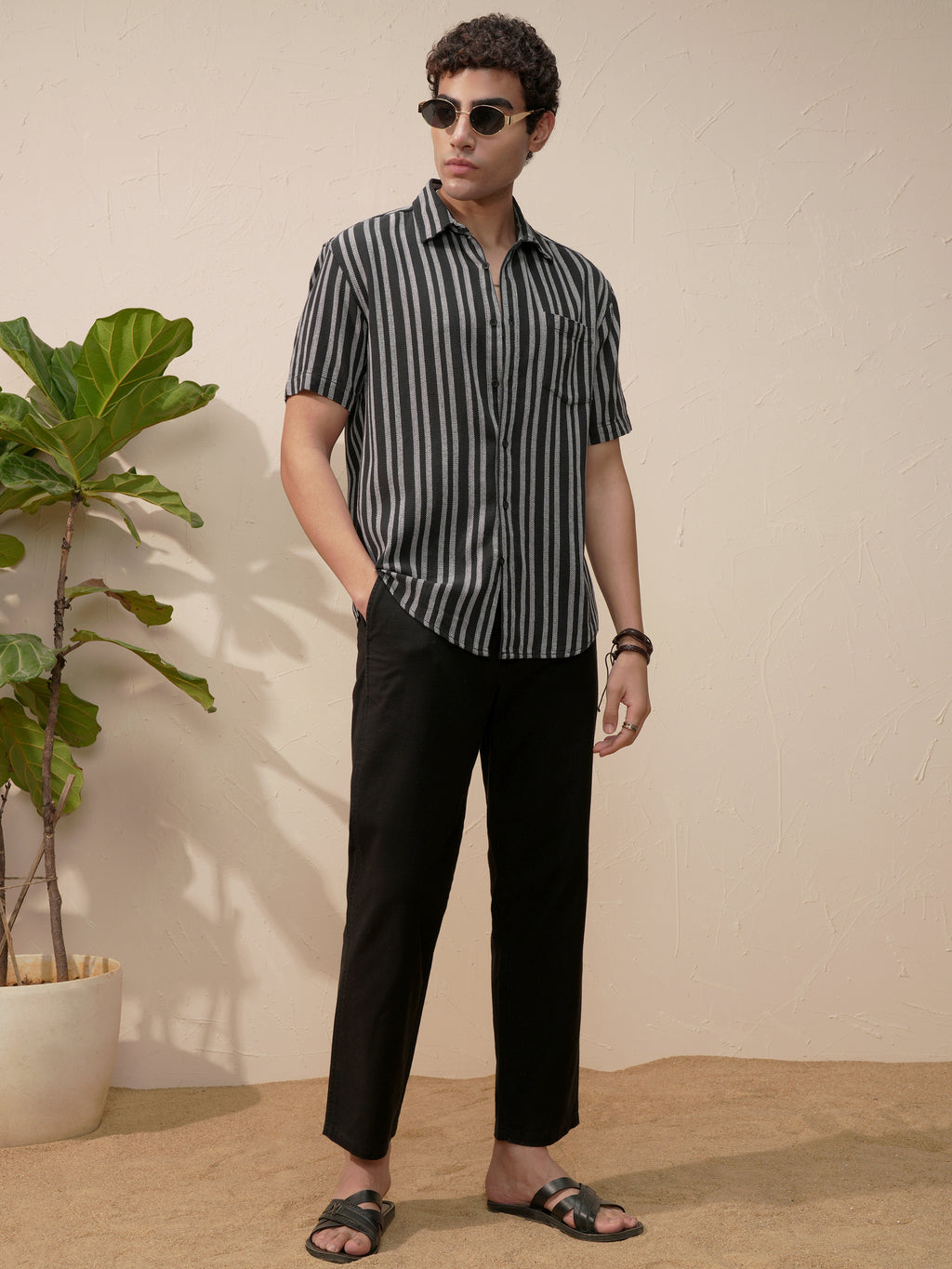 Highlander Men Black Relaxed Fit Solid Casual Trouser - Black - Image 2