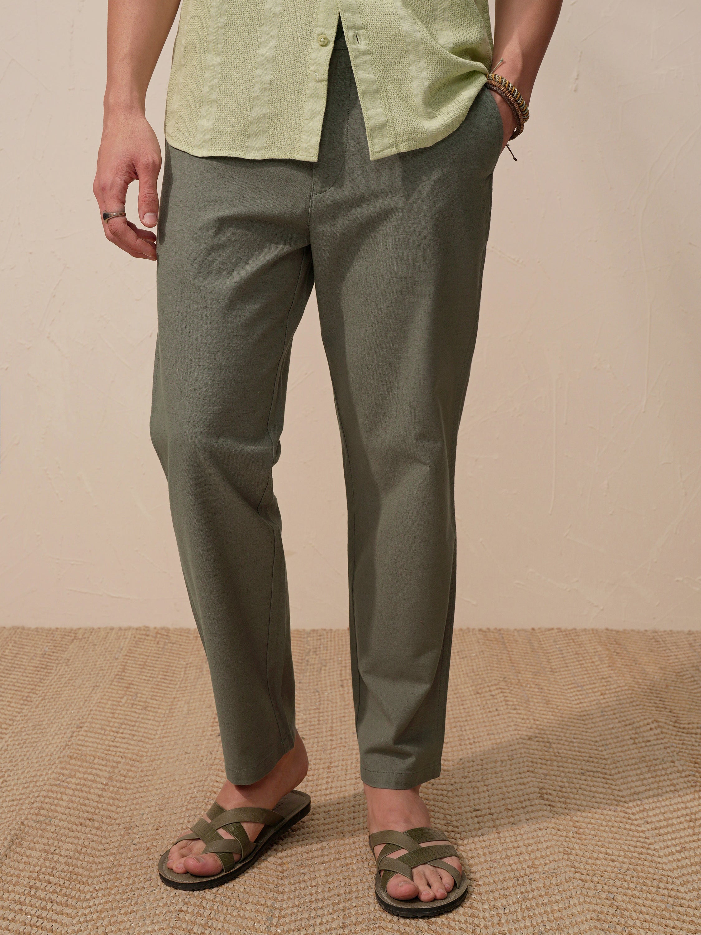 Highlander Men Olive Relaxed Fit Solid Casual Trouser - Olive - Image 1