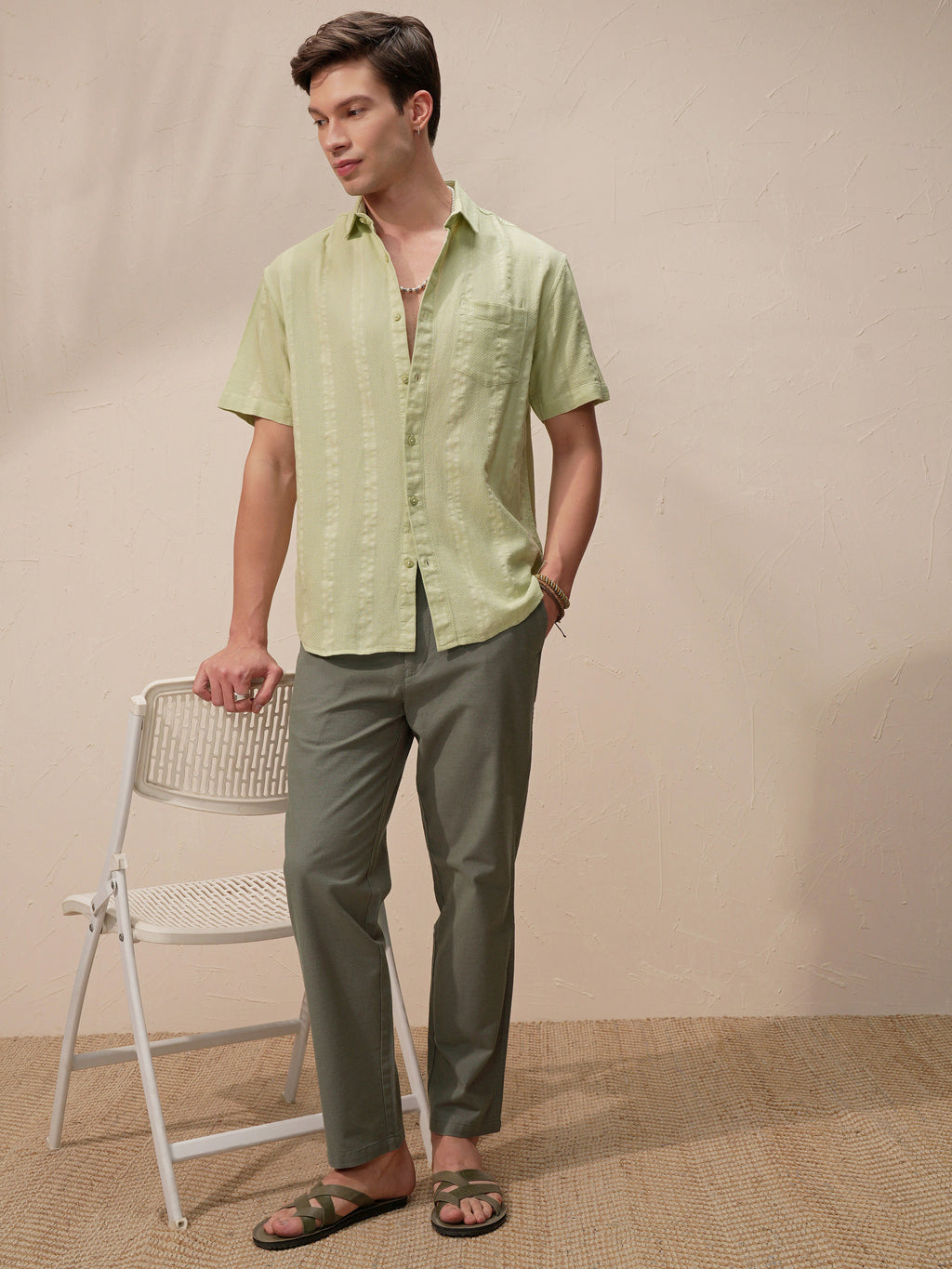 Highlander Men Olive Relaxed Fit Solid Casual Trouser - Olive - Image 2