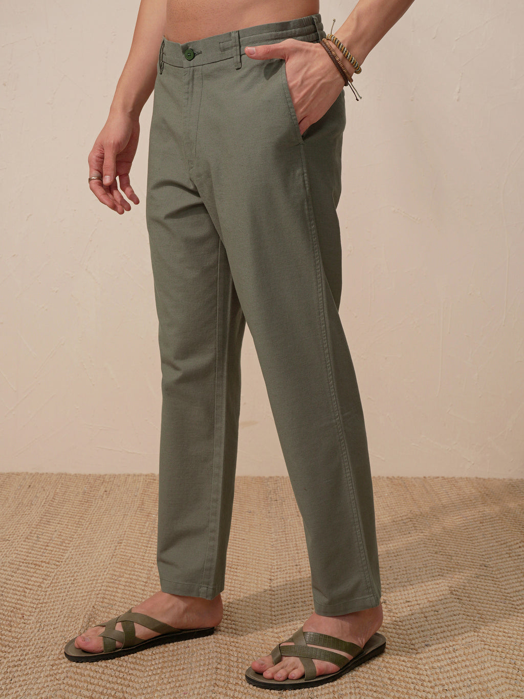 Highlander Men Olive Relaxed Fit Solid Casual Trouser - Olive - Image 4