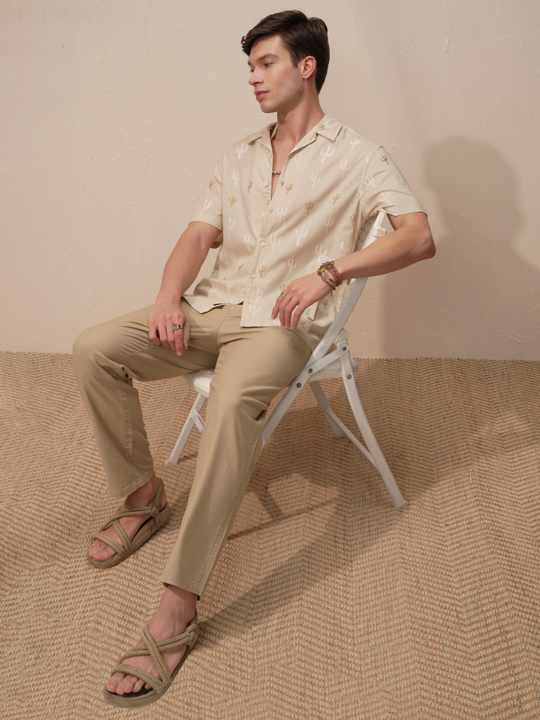 Highlander Men Beige Relaxed Fit Solid Casual Trouser - Beige - Image 2