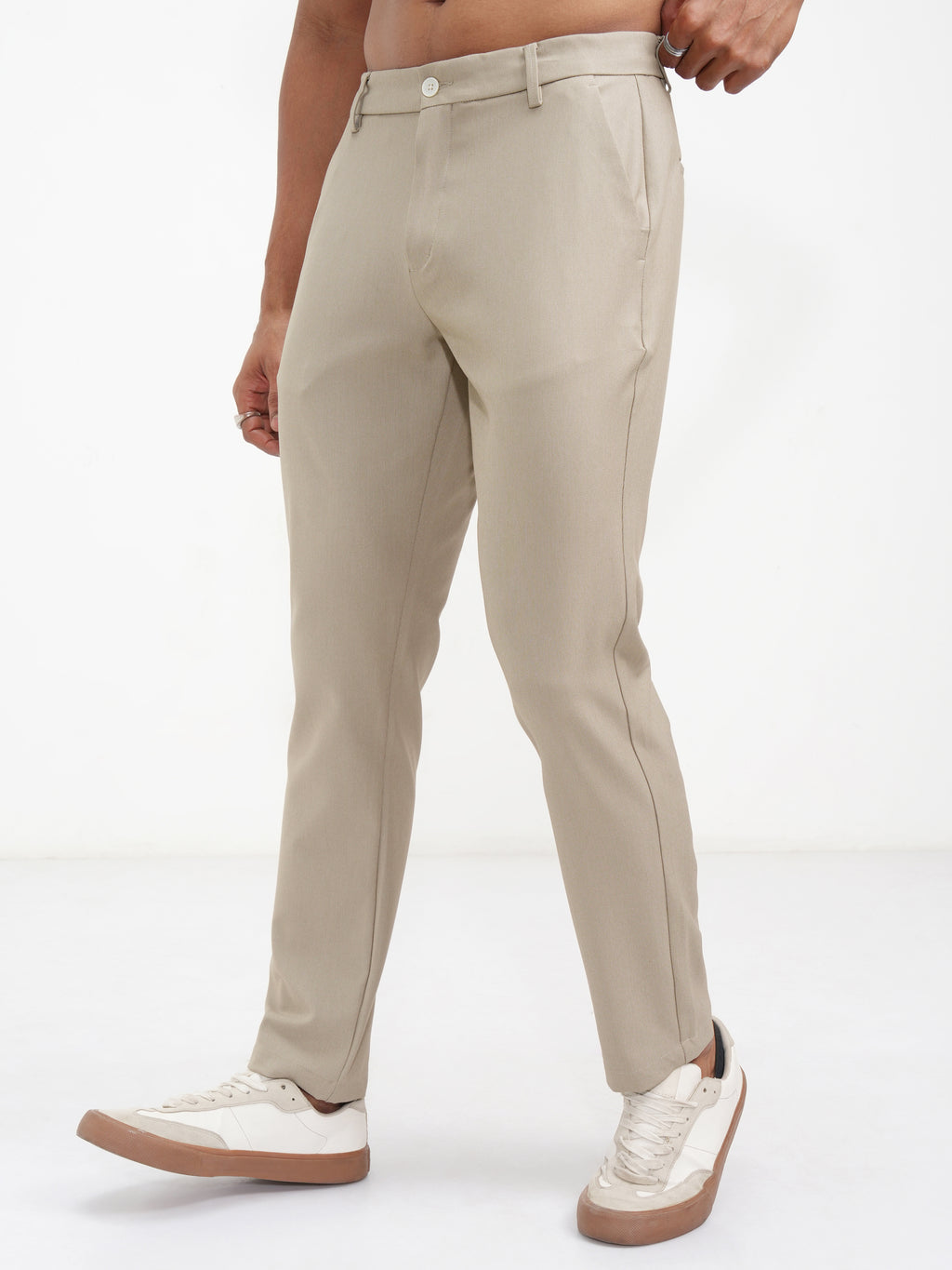 Highlander Men Beige Slim Fit Solid Casual Trouser - Beige - Image 4