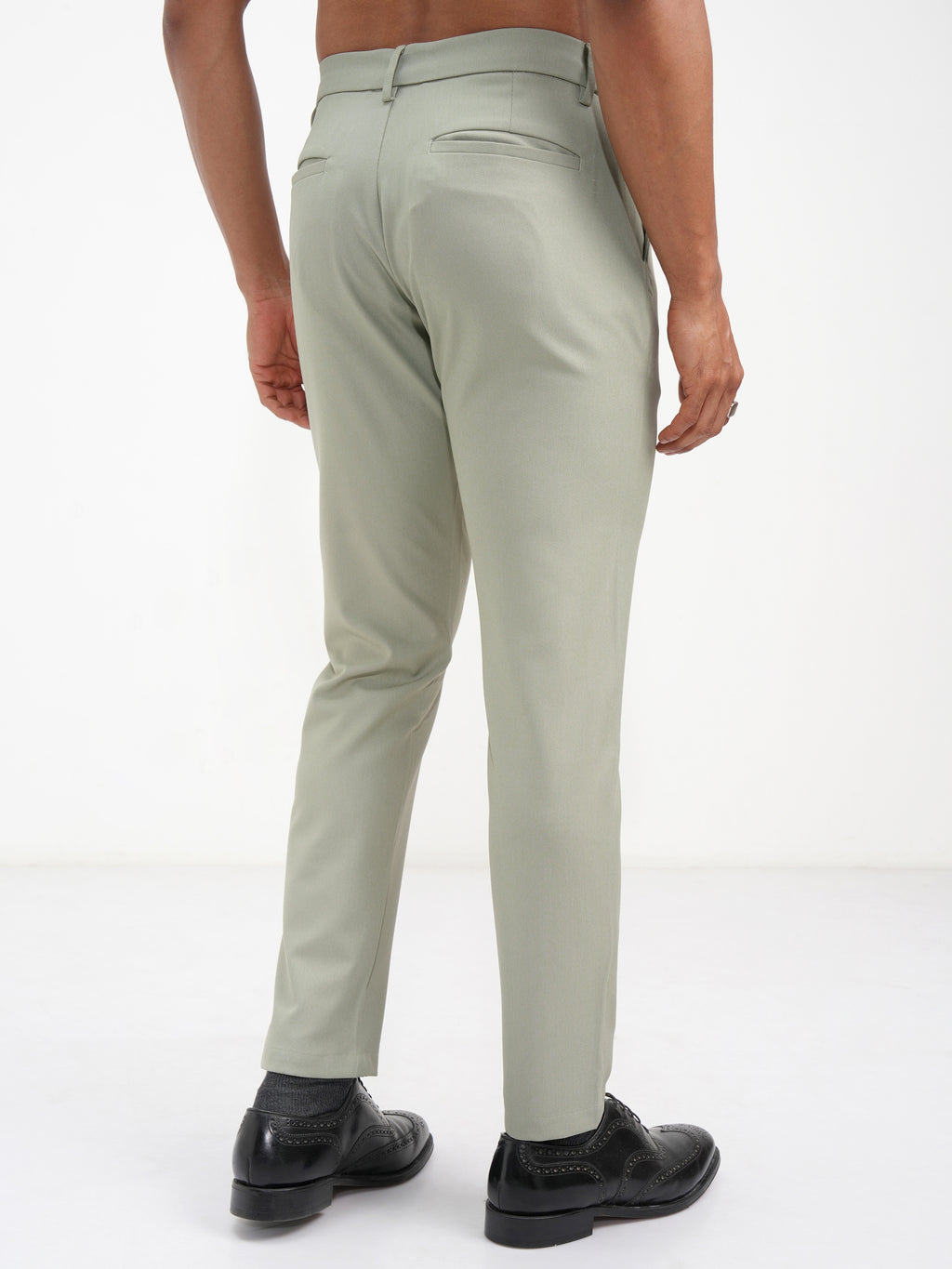 Highlander Men Green Slim Fit SOlid Casual Trouser - Green - Image 3