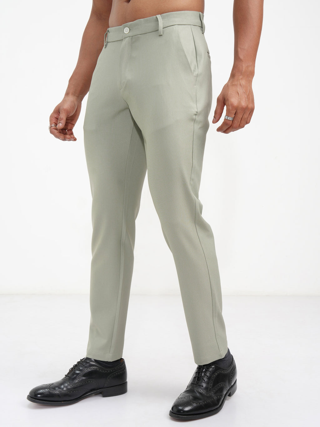 Highlander Men Green Slim Fit SOlid Casual Trouser - Green - Image 4