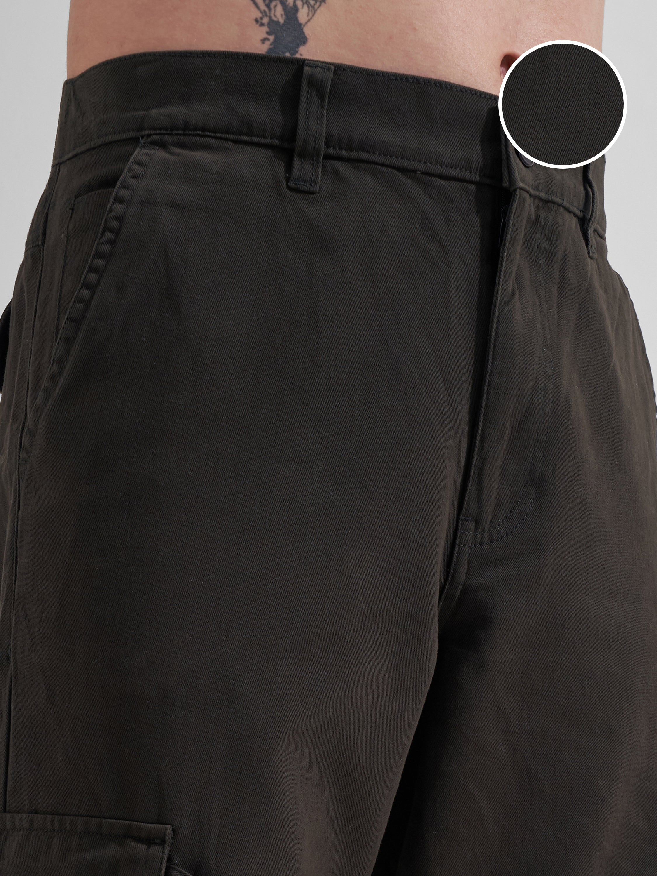 Highlander Men Olive Straight Fit Solid Cargos