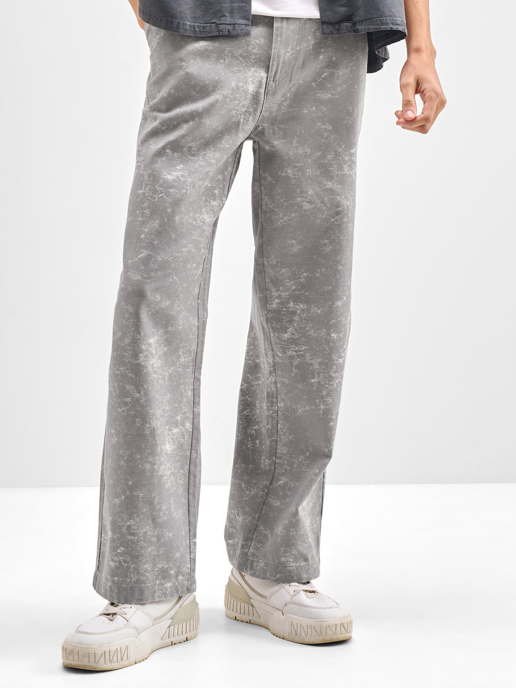 Highlander Men Grey Baggy Fit Printed Regular Trouser - Grey - Image 1