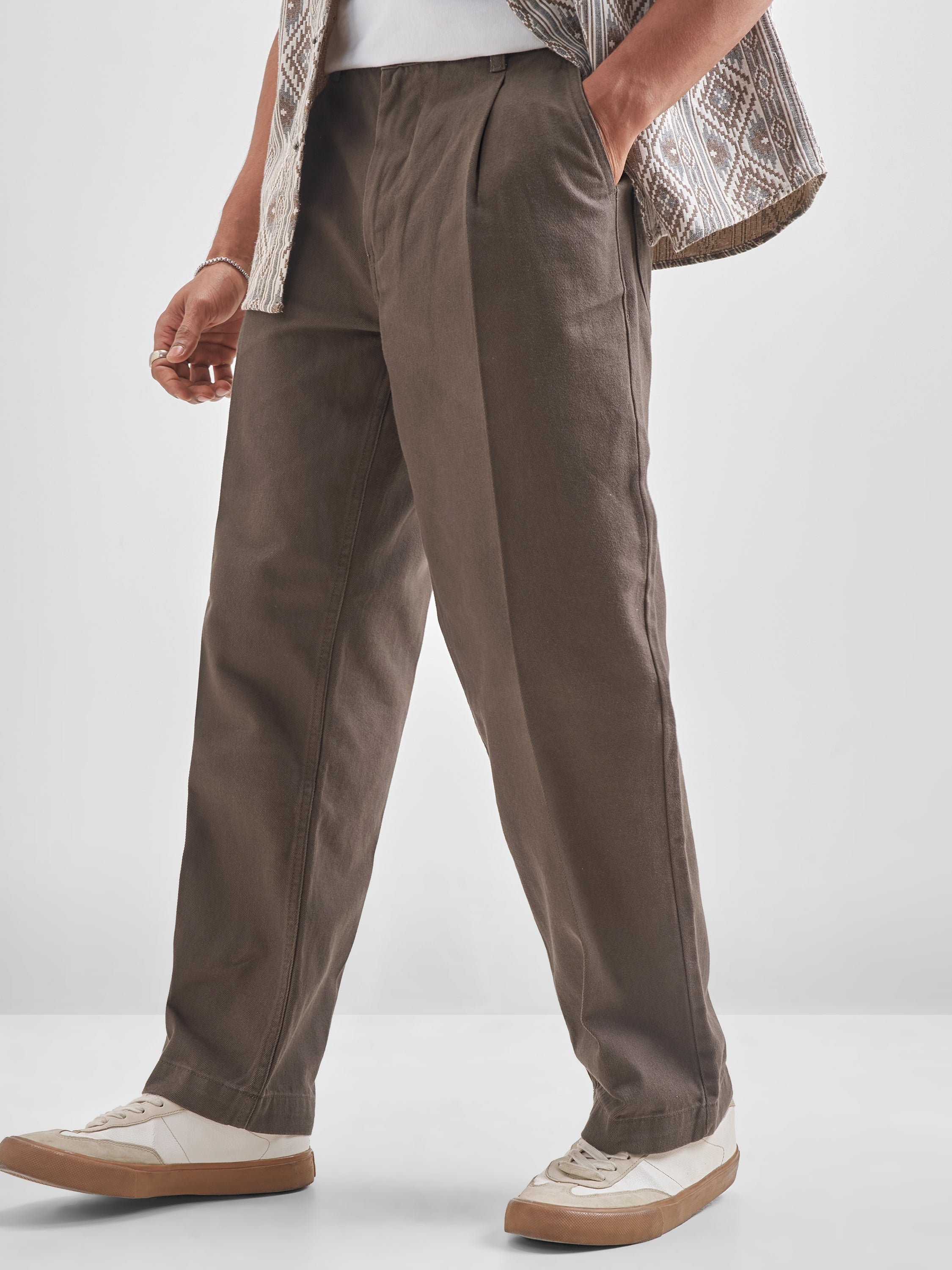 Highlander Men Brown Relaxed Fit Solid Regular Trouser - Brown - Image 4