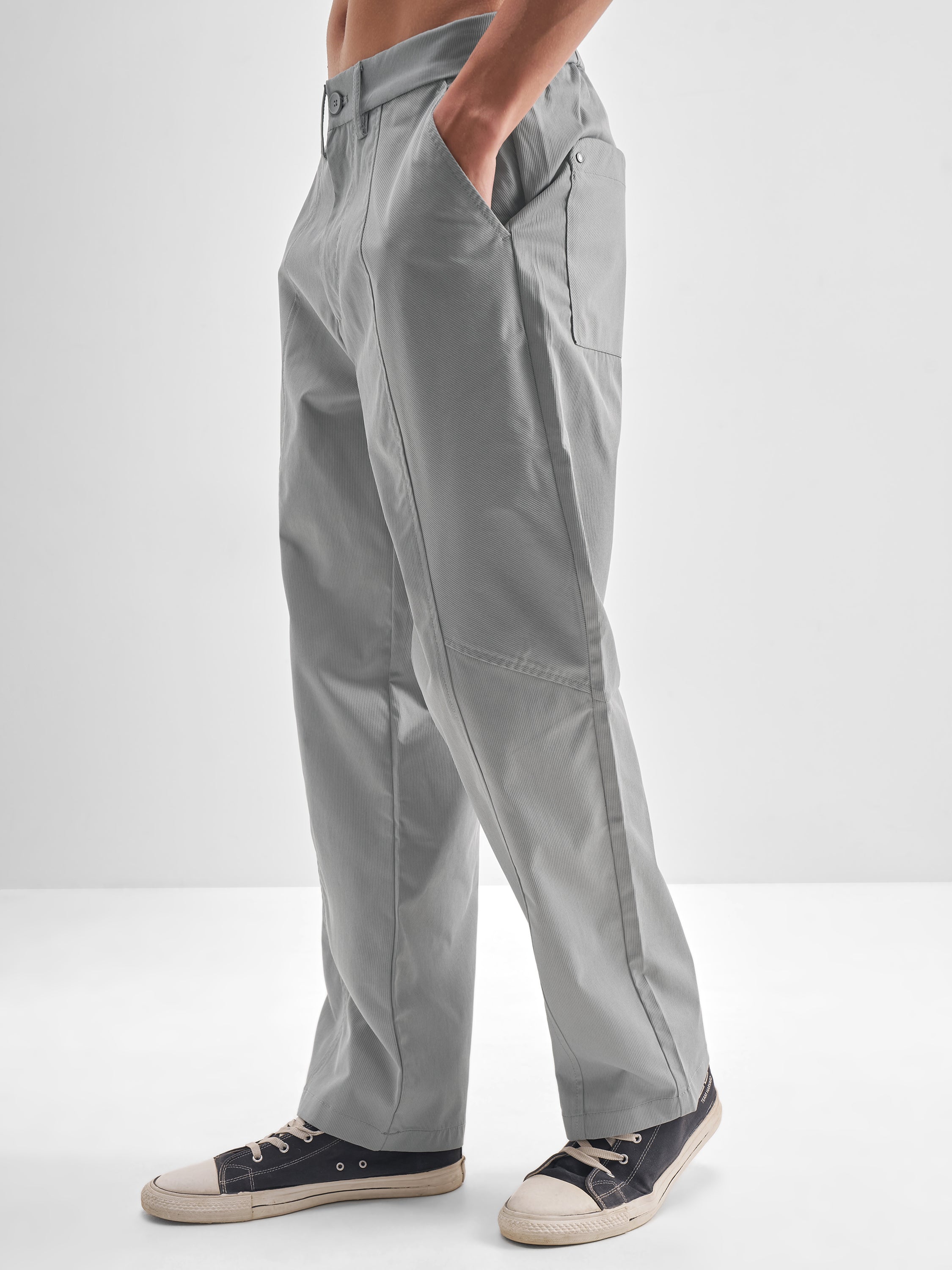 Highlander Men Grey Relaxed Fit Solid Regular Trouser - Grey - Image 4