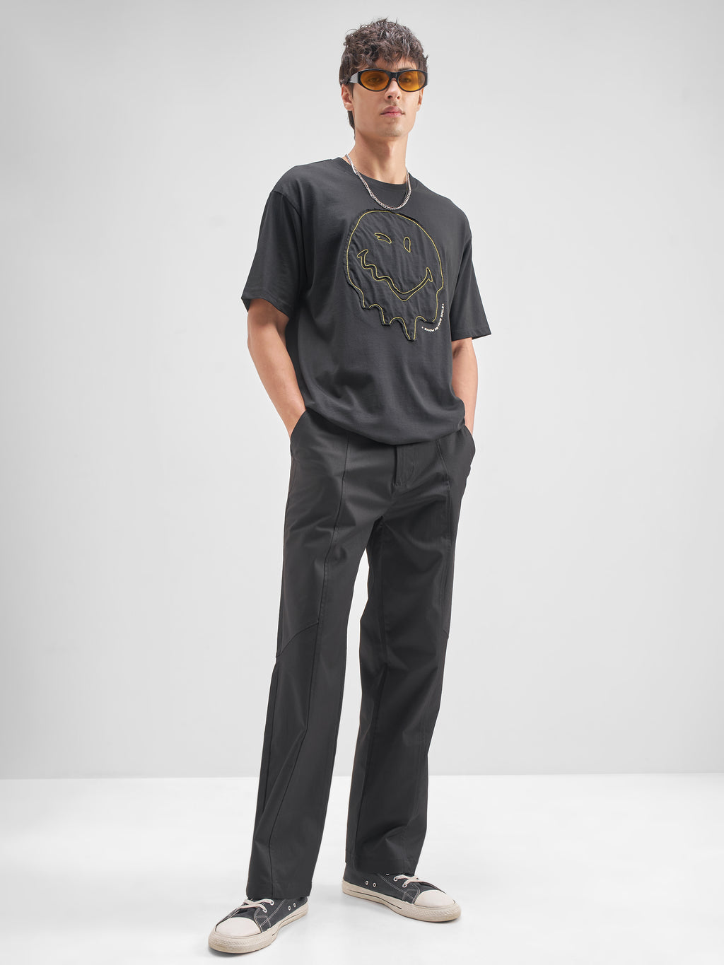 Highlander Men Black Loose Fit Solid Regular Trouser - Black - Image 2