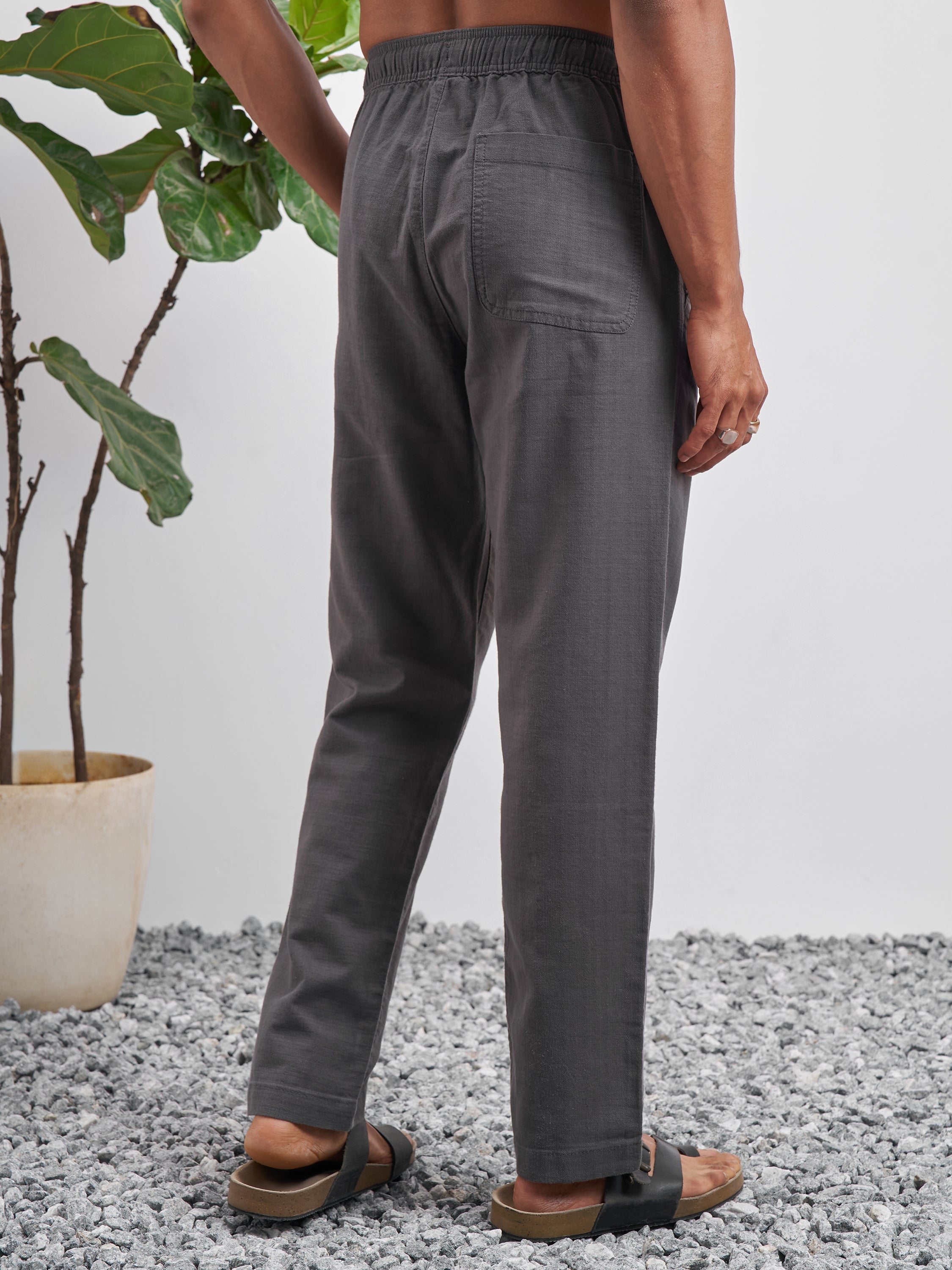 Highlander Men Grey Relaxed Fit Solid Regular Trouser - Grey - Image 3