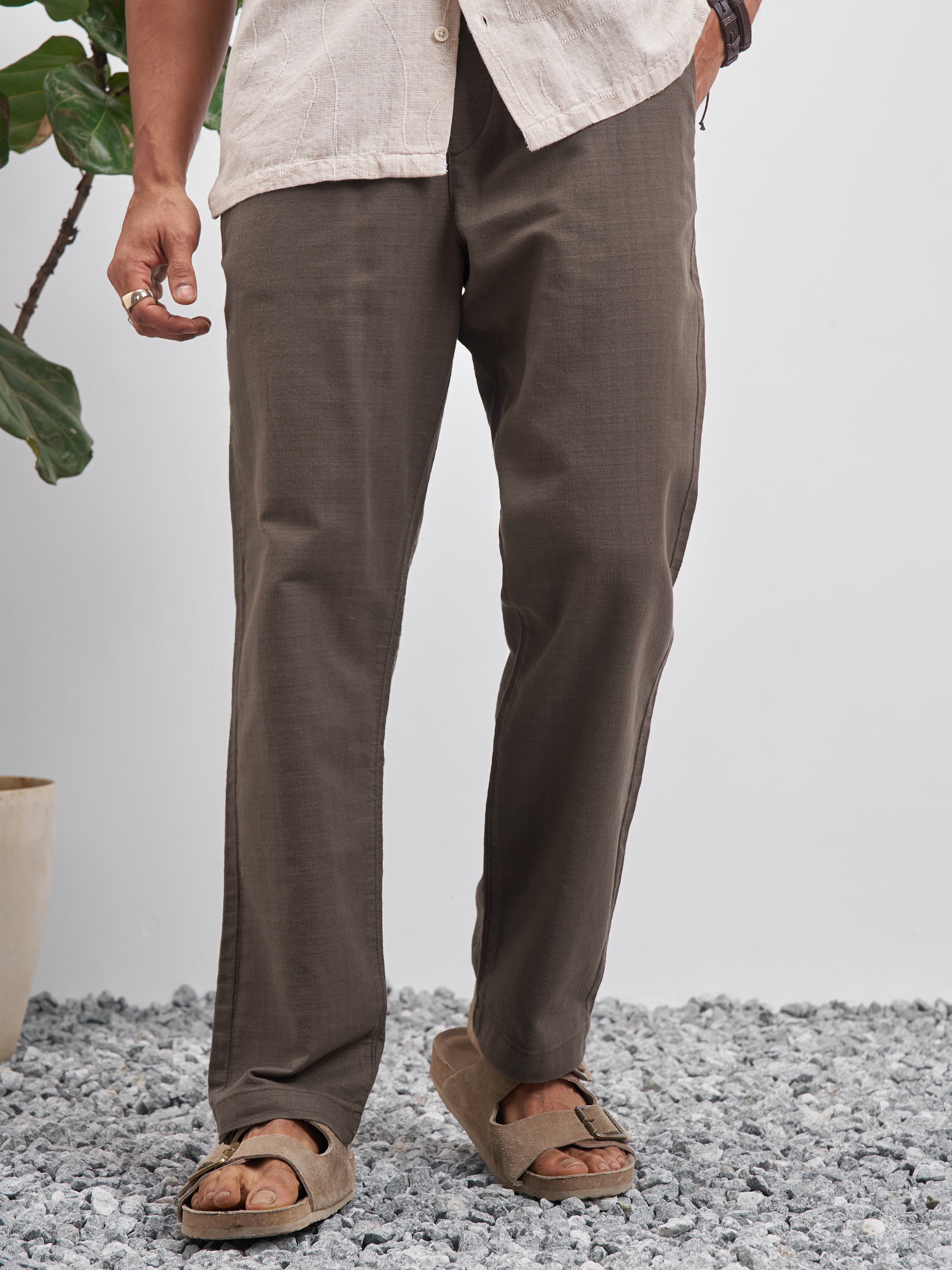 Highlander Men Brown Relaxed Fit Solid Regular Trouser - Brown - Image 1