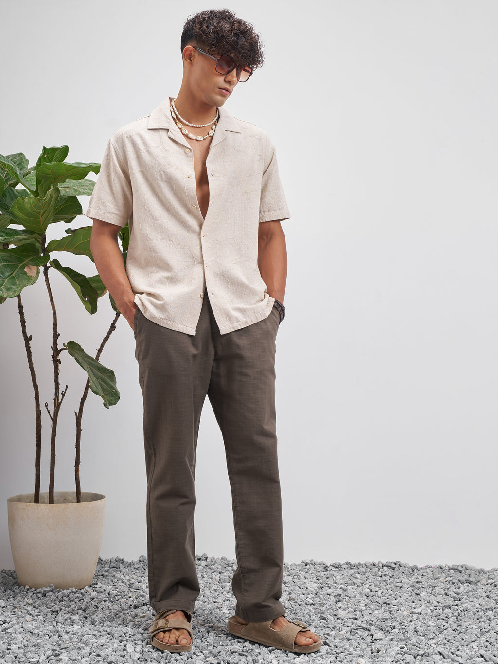 Highlander Men Brown Relaxed Fit Solid Regular Trouser - Brown - Image 2