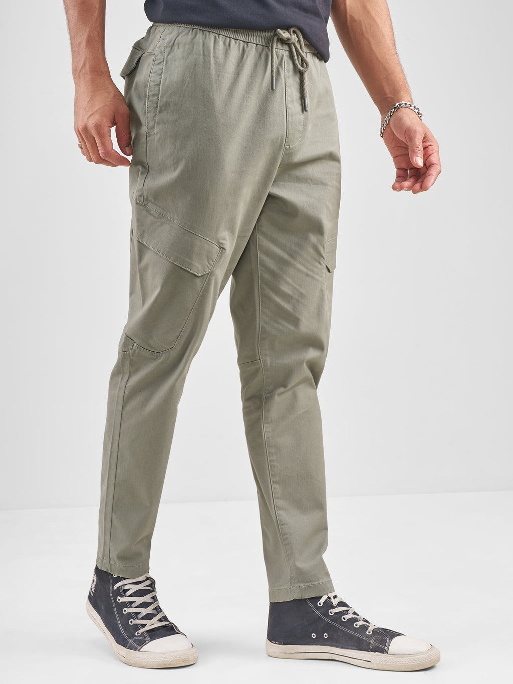 Highlander Men Green Slim Fit Solid Regular Trouser - Green - Image 6