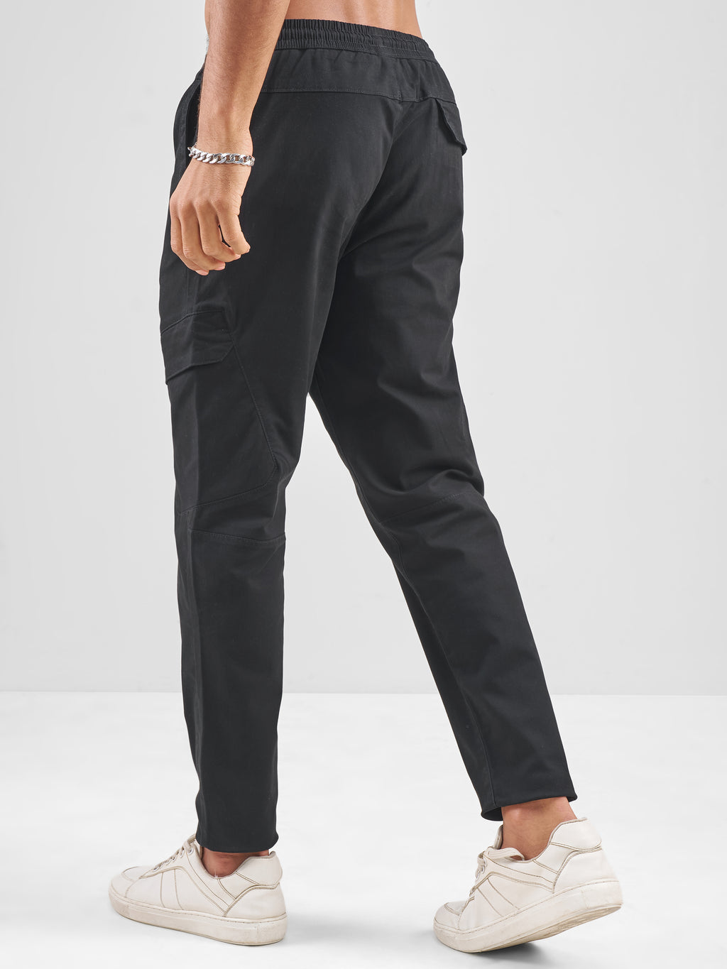 Highlander Men Black Slim Fit Solid Regular Trouser - Black - Image 3