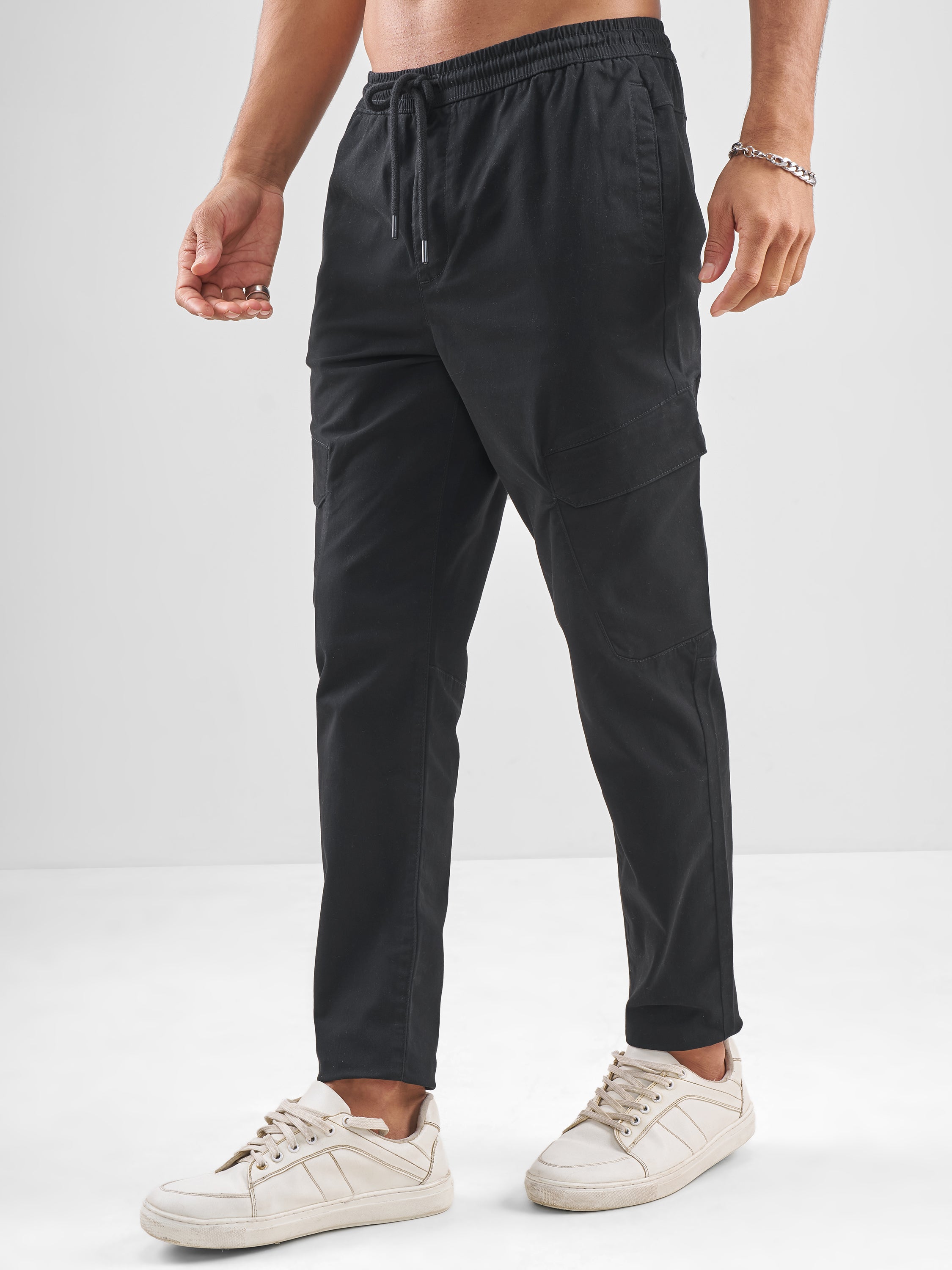 Highlander Men Black Slim Fit Solid Regular Trouser - Black - Image 4