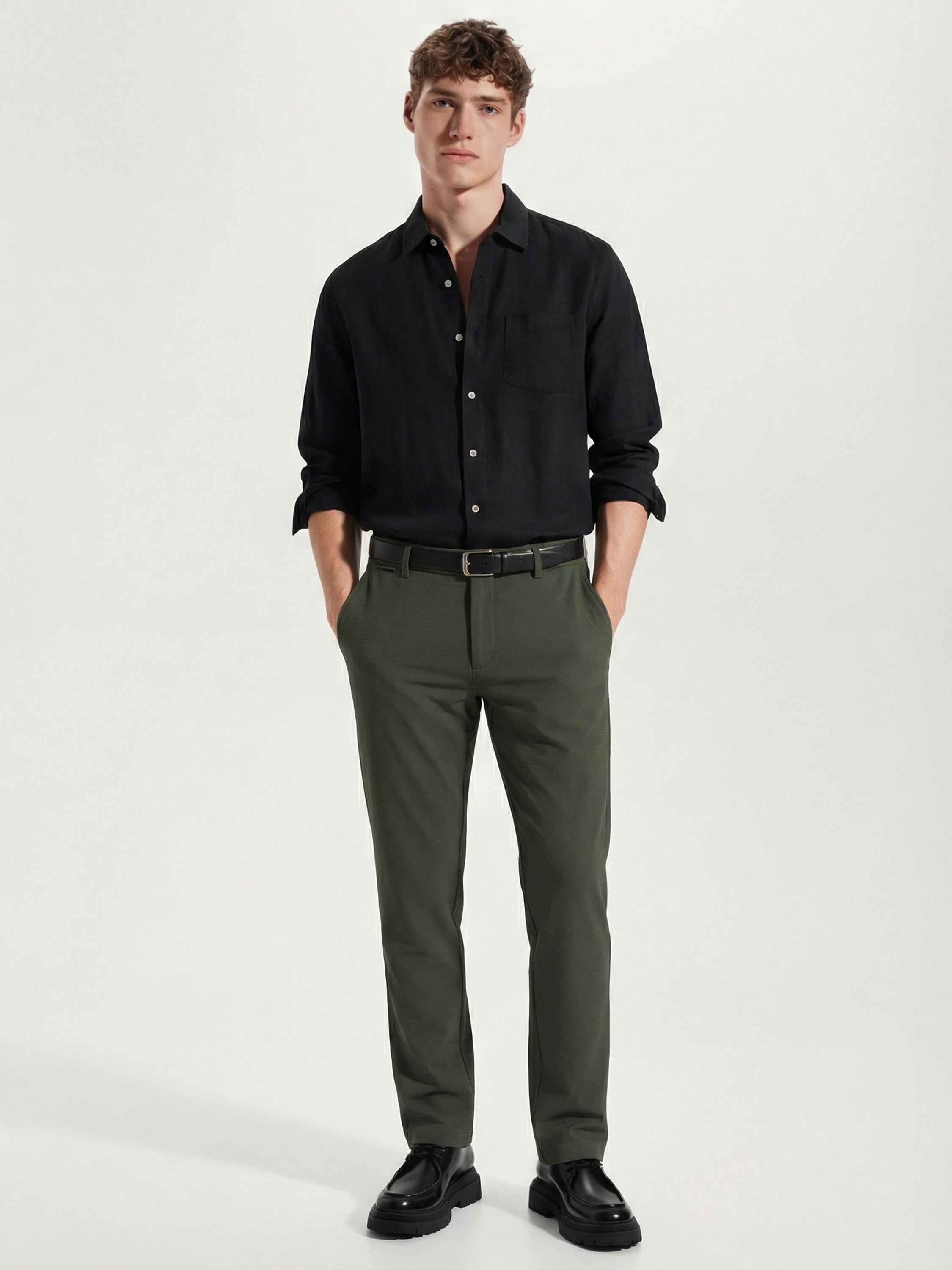 Highlander Men Olive Relaxed Fit Solid Regular Trouser - Olive - Image 2