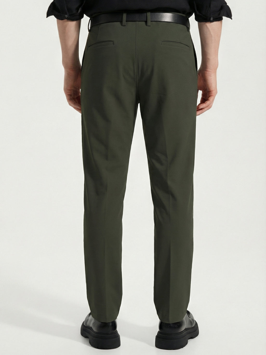 Highlander Men Olive Relaxed Fit Solid Regular Trouser - Olive - Image 3