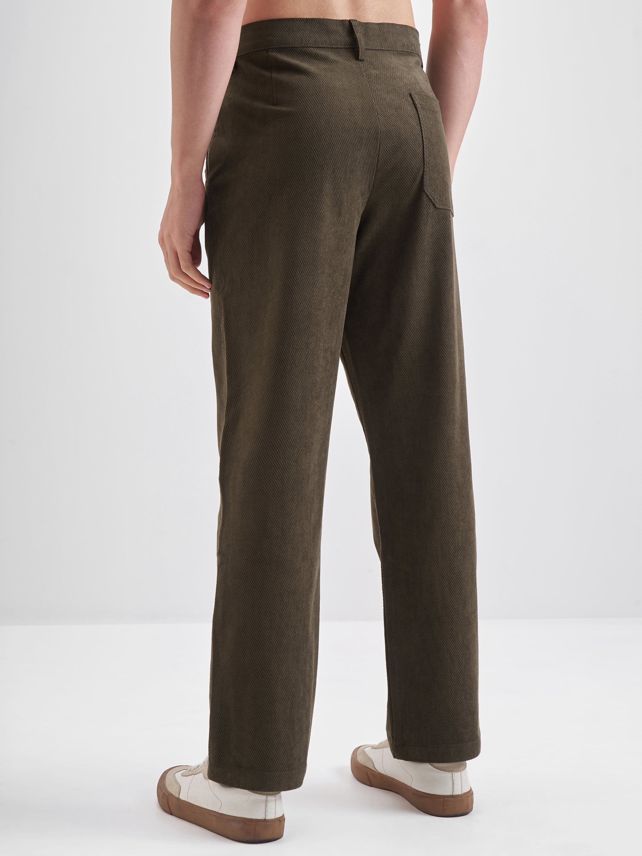 Highlander Men Brown Loose Fit Solid Regular Trouser - Brown - Image 3