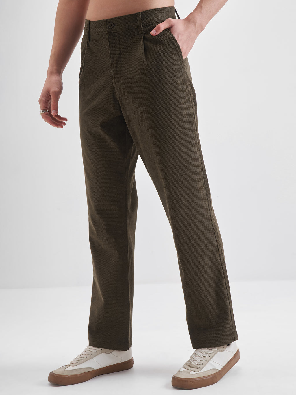 Highlander Men Brown Loose Fit Solid Regular Trouser - Brown - Image 4