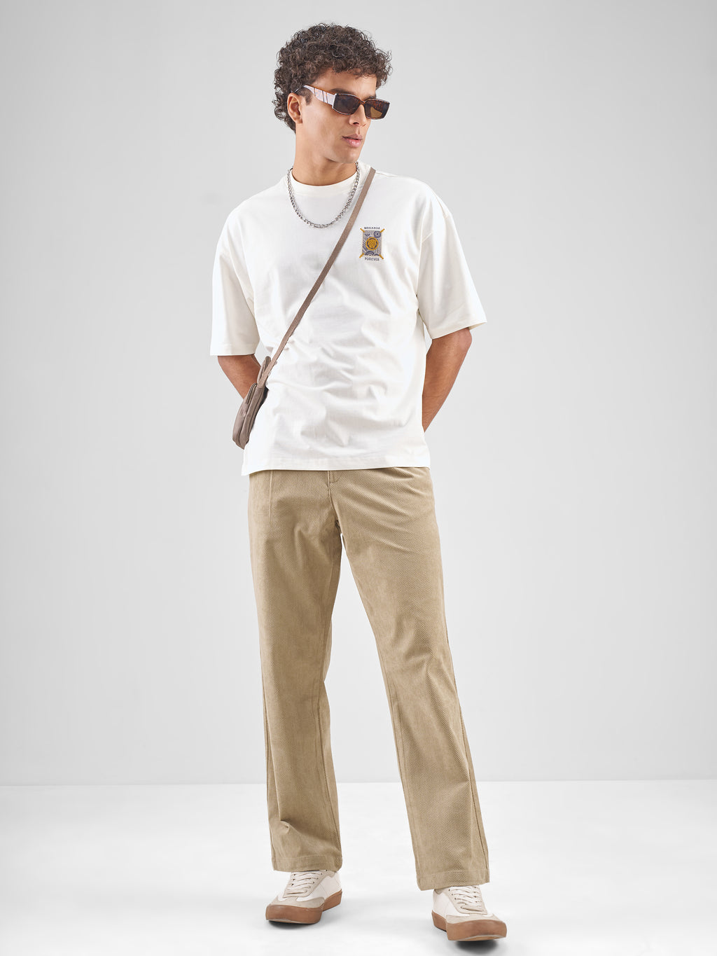 Highlander Men Beige Loose Fit Solid Regular Trouser - Beige - Image 2