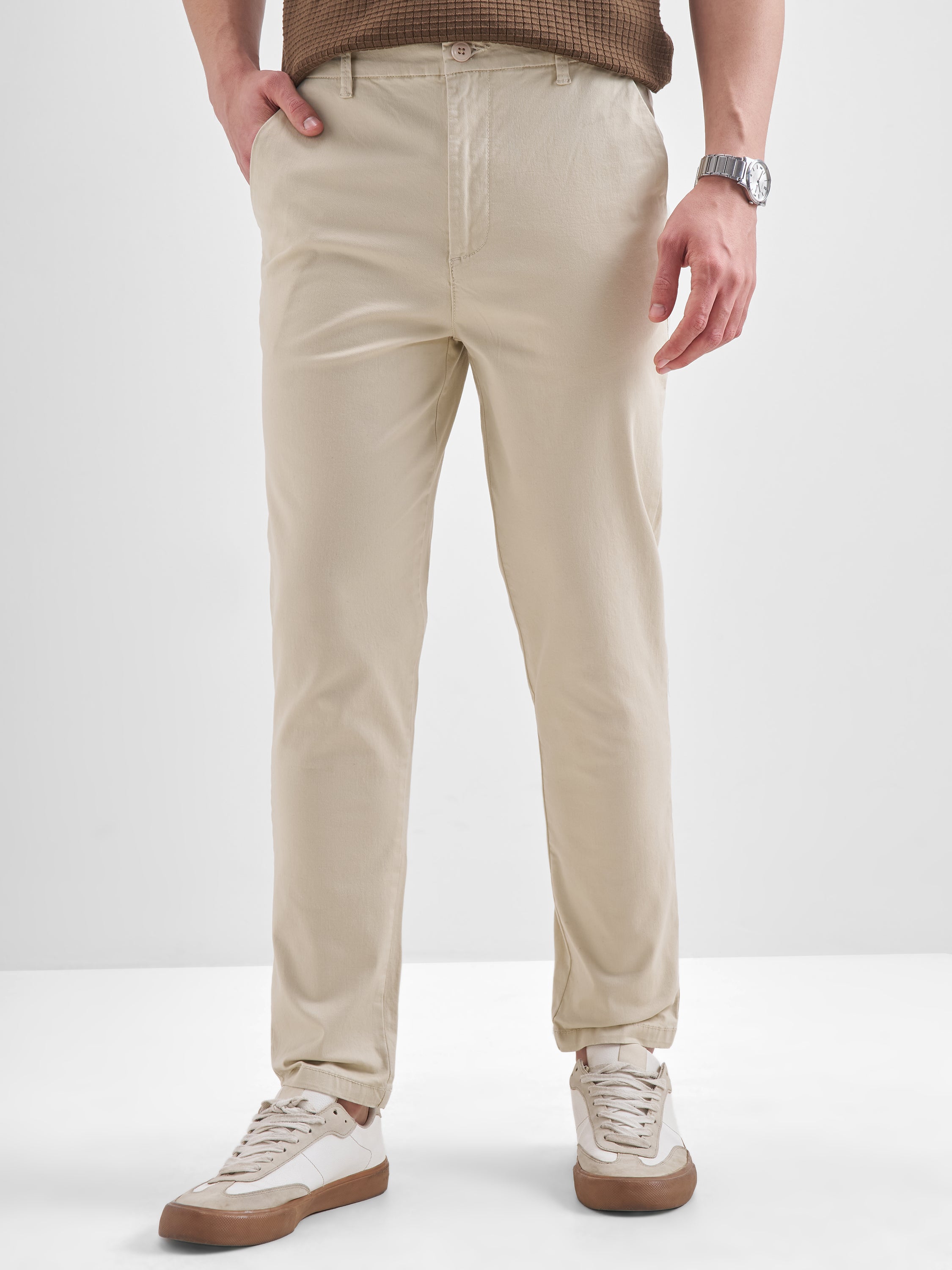 Highlander Men Off White Slim Fit Solid Regular Trouser - Off White - Image 1