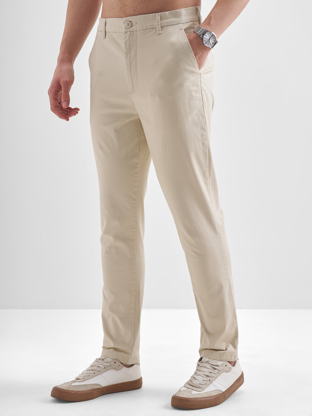 Highlander Men Off White Slim Fit Solid Regular Trouser - Off White - Image 4