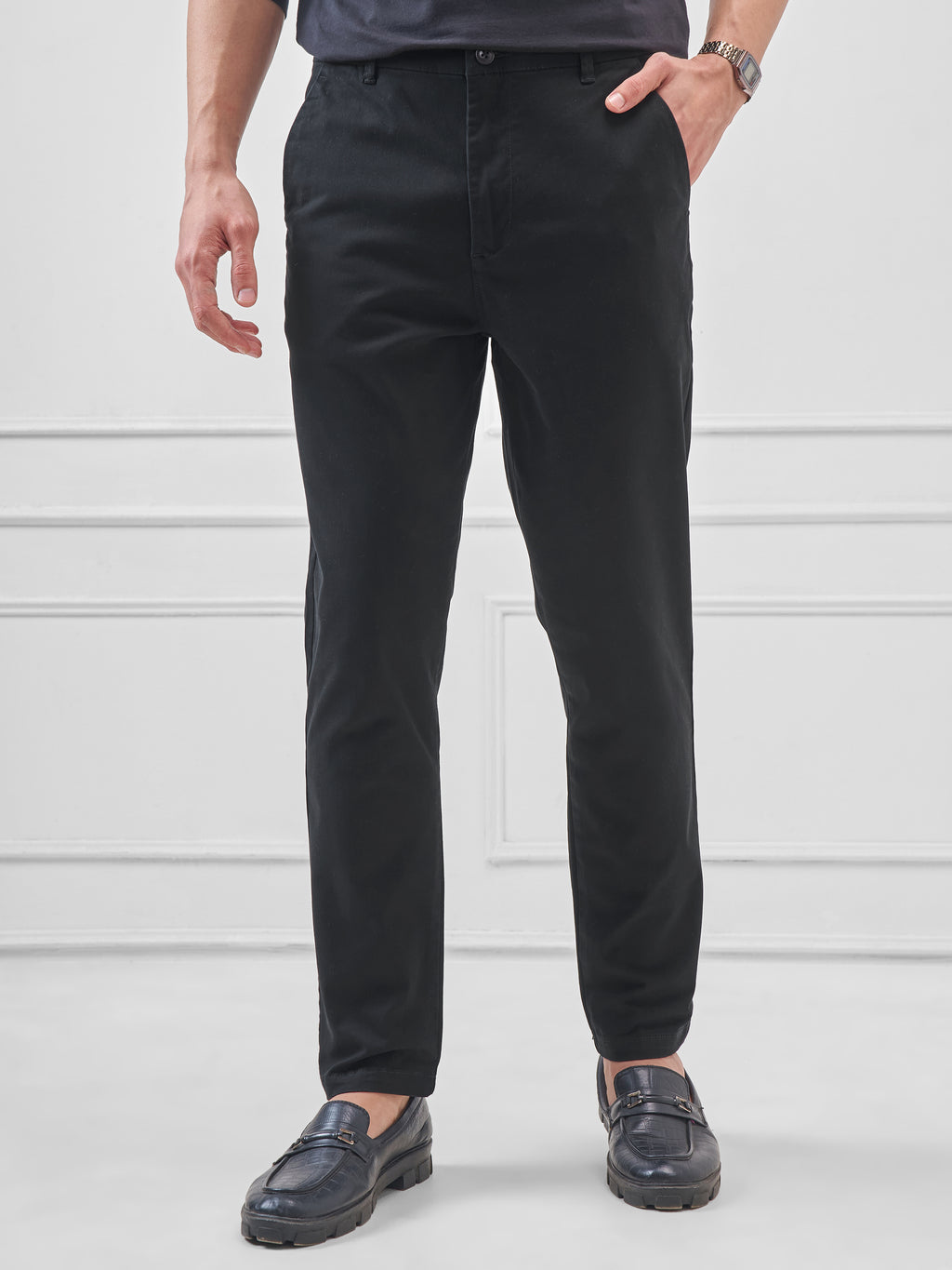 Highlander Men Black Slim Fit Solid Regular Trouser - Black - Image 1