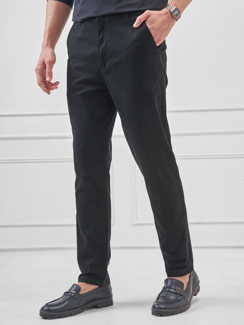 Highlander Men Black Slim Fit Solid Regular Trouser - Black - Image 4