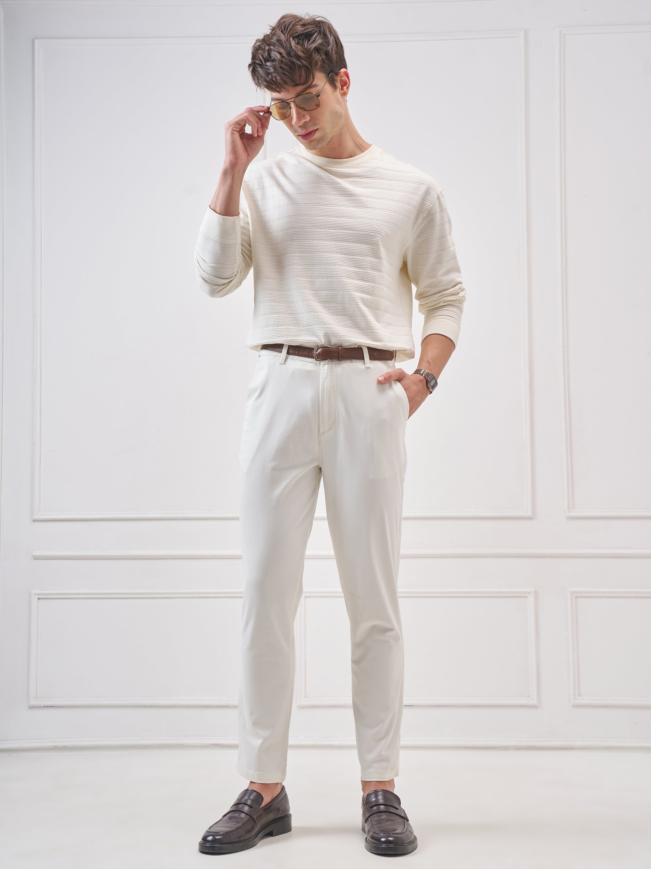 Highlander Men White Slim Fit Solid Regular Trouser - White - Image 2