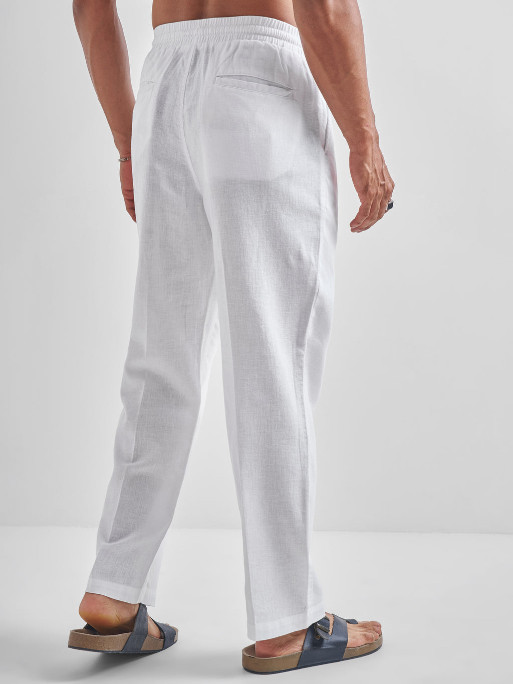 Highlander Men White Relaxed Fit Solid Regular Trousers - White - Image 3