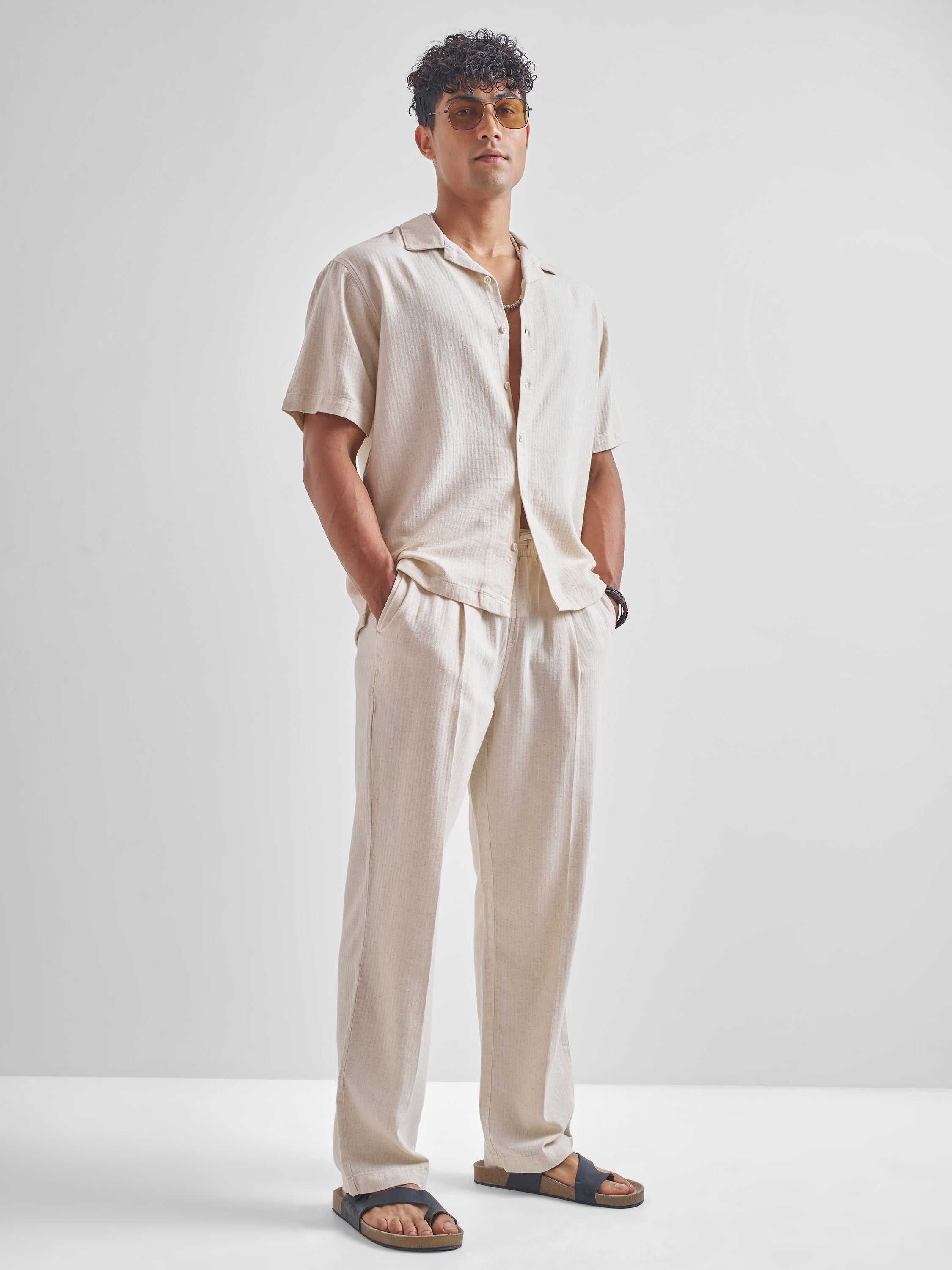 Highlander Men Beige Relaxed Fit Solid Regular Trousers - Beige - Image 2