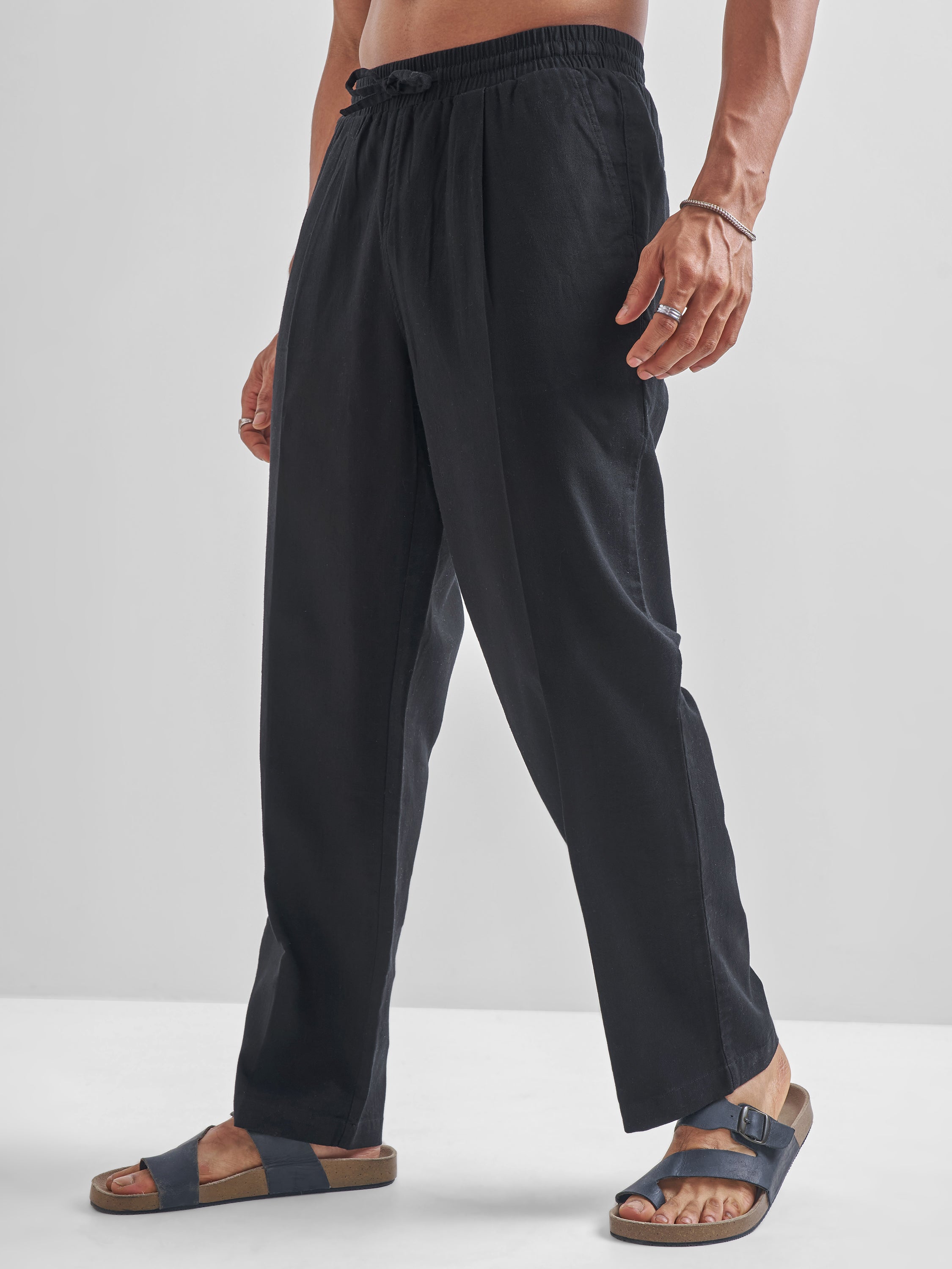 Highlander Men Black Relaxed Fit Solid Regular Trousers - Black - Image 4