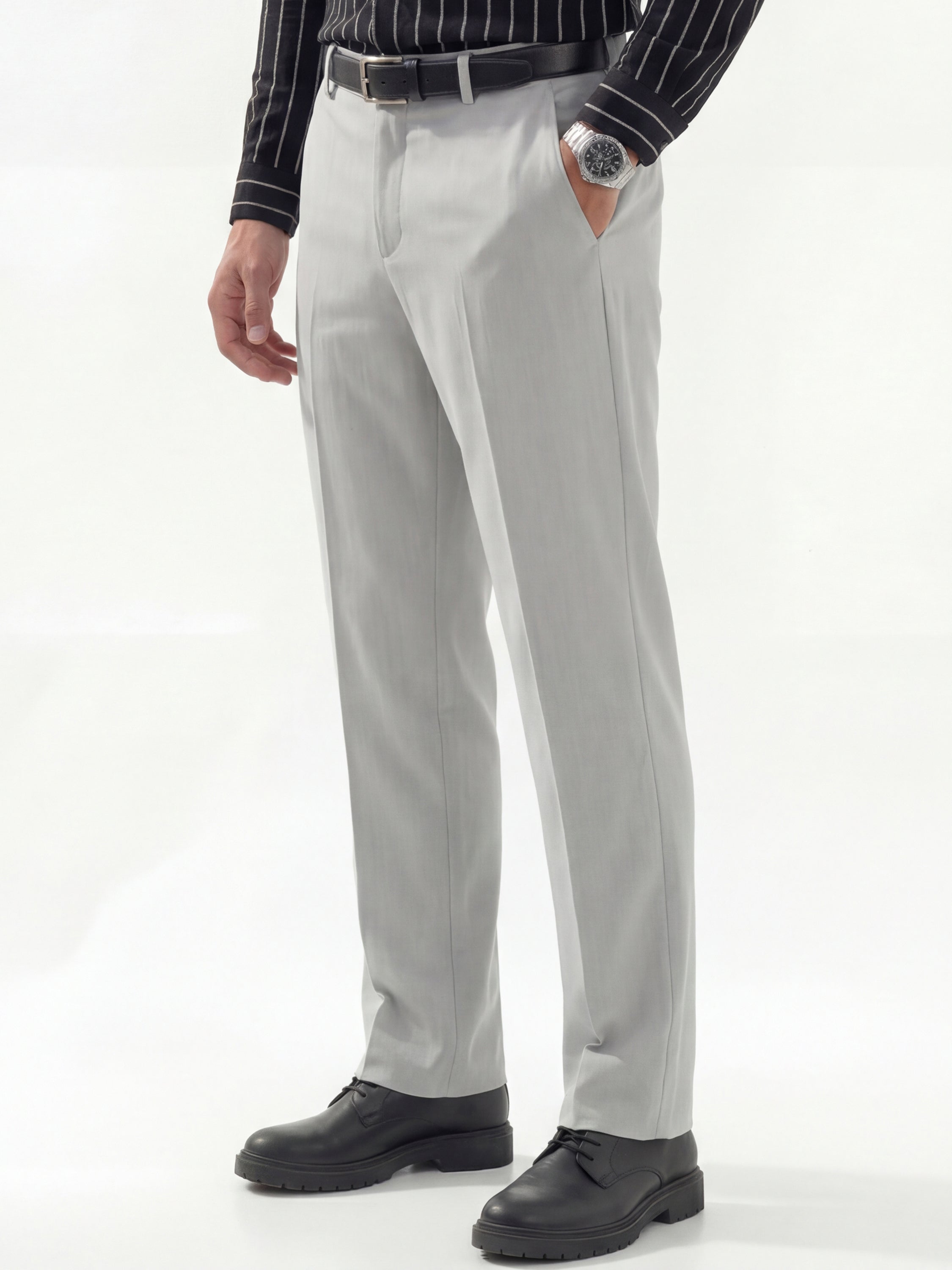 Highlander Men Grey Straight Fit Solid Regular Trouser - Grey - Image 4
