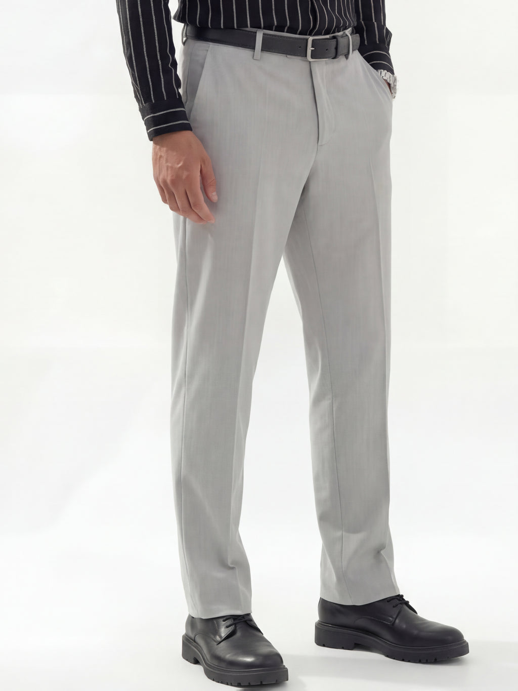 Highlander Men Grey Straight Fit Solid Regular Trouser - Grey - Image 6