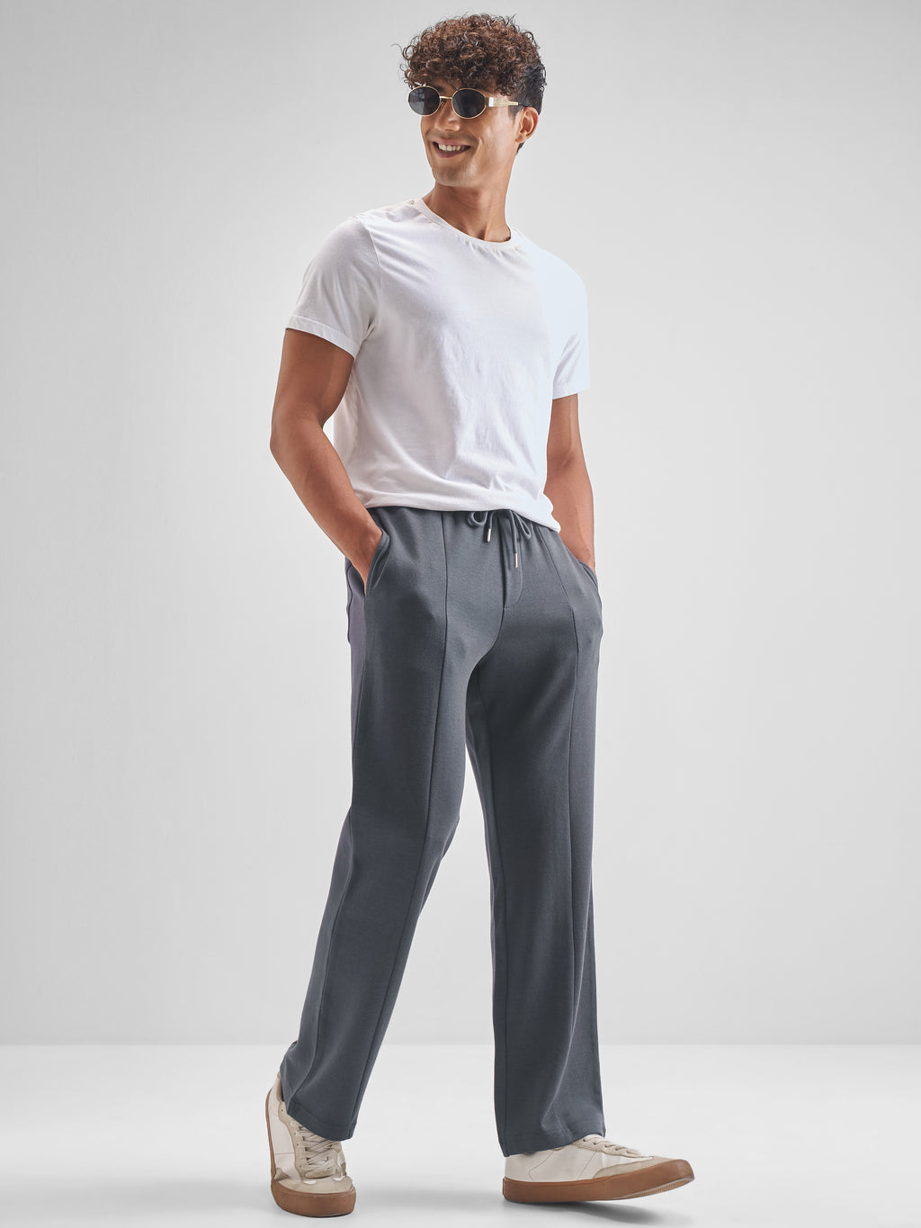 Highlander Men Grey Relaxed Fit Solid Regular Trouser - Grey - Image 2