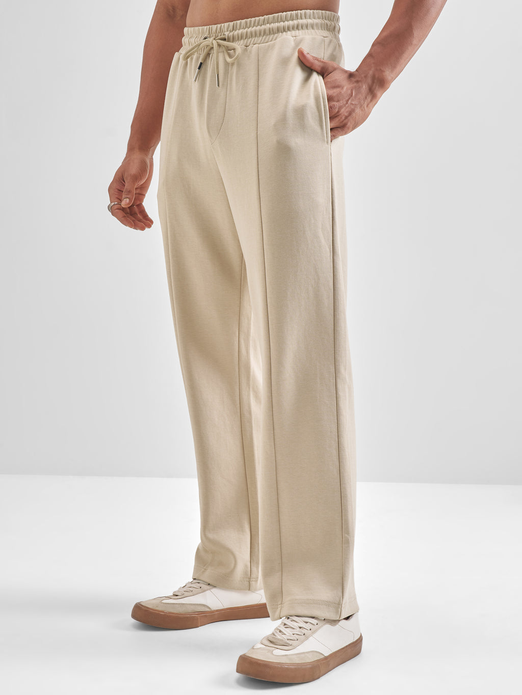 Highlander Men Beige Relaxed Fit Solid Regular Trouser - Beige - Image 4