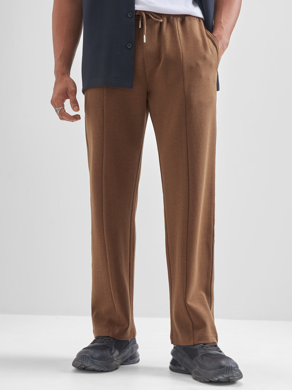 Highlander Men Brown Relaxed Fit Solid Regular Trouser - Brown - Image 1