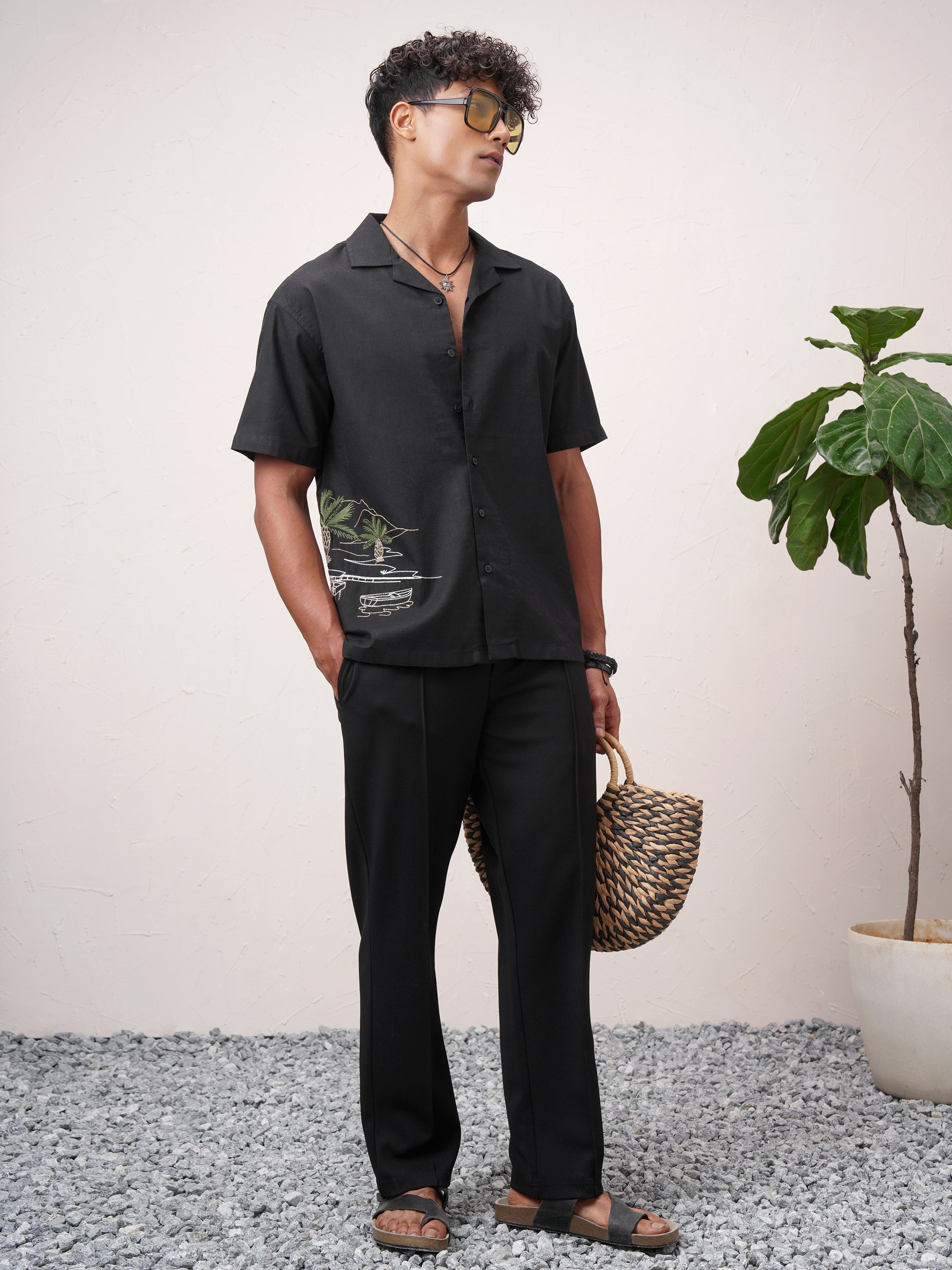 Highlander Men Black Relaxed Fit Solid Regular Trouser - Black - Image 2