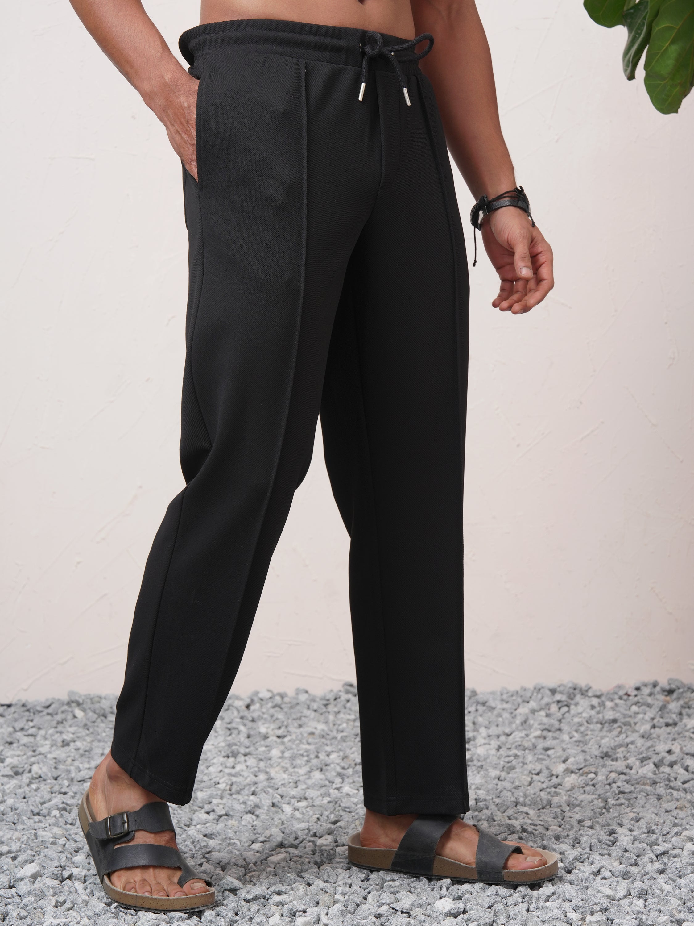 Highlander Men Black Relaxed Fit Solid Regular Trouser - Black - Image 6