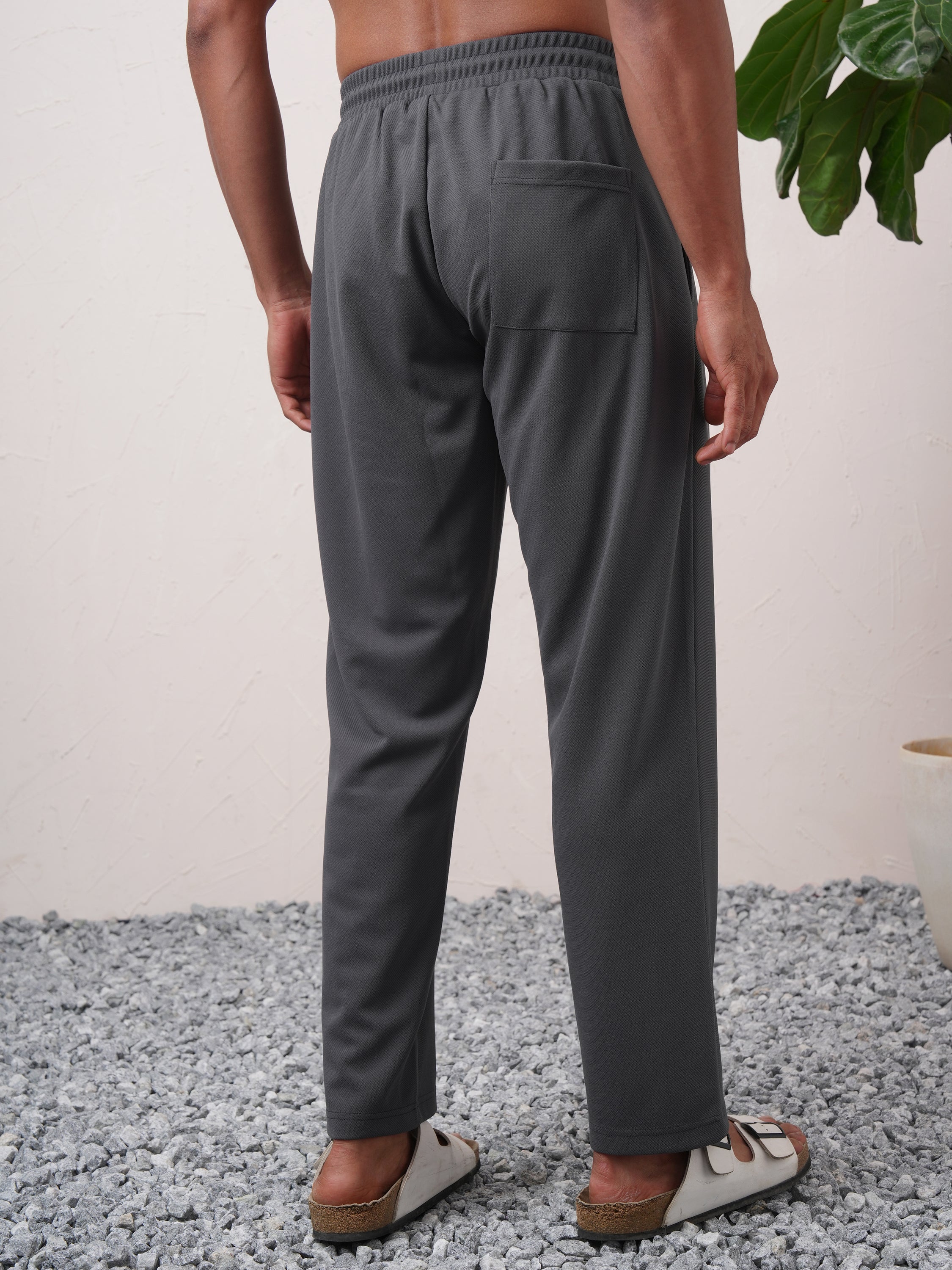 Highlander Men Grey Relaxed Fit Solid Regular Trouser - Grey - Image 3