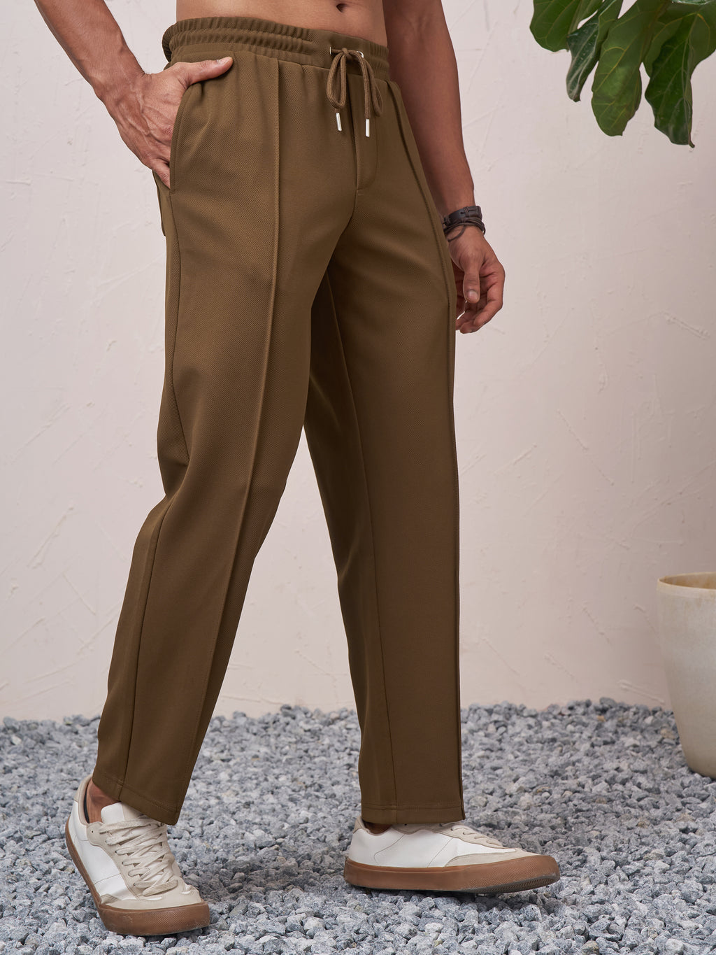 Highlander Men Brown Relaxed Fit Solid Regular Trouser - Brown - Image 6