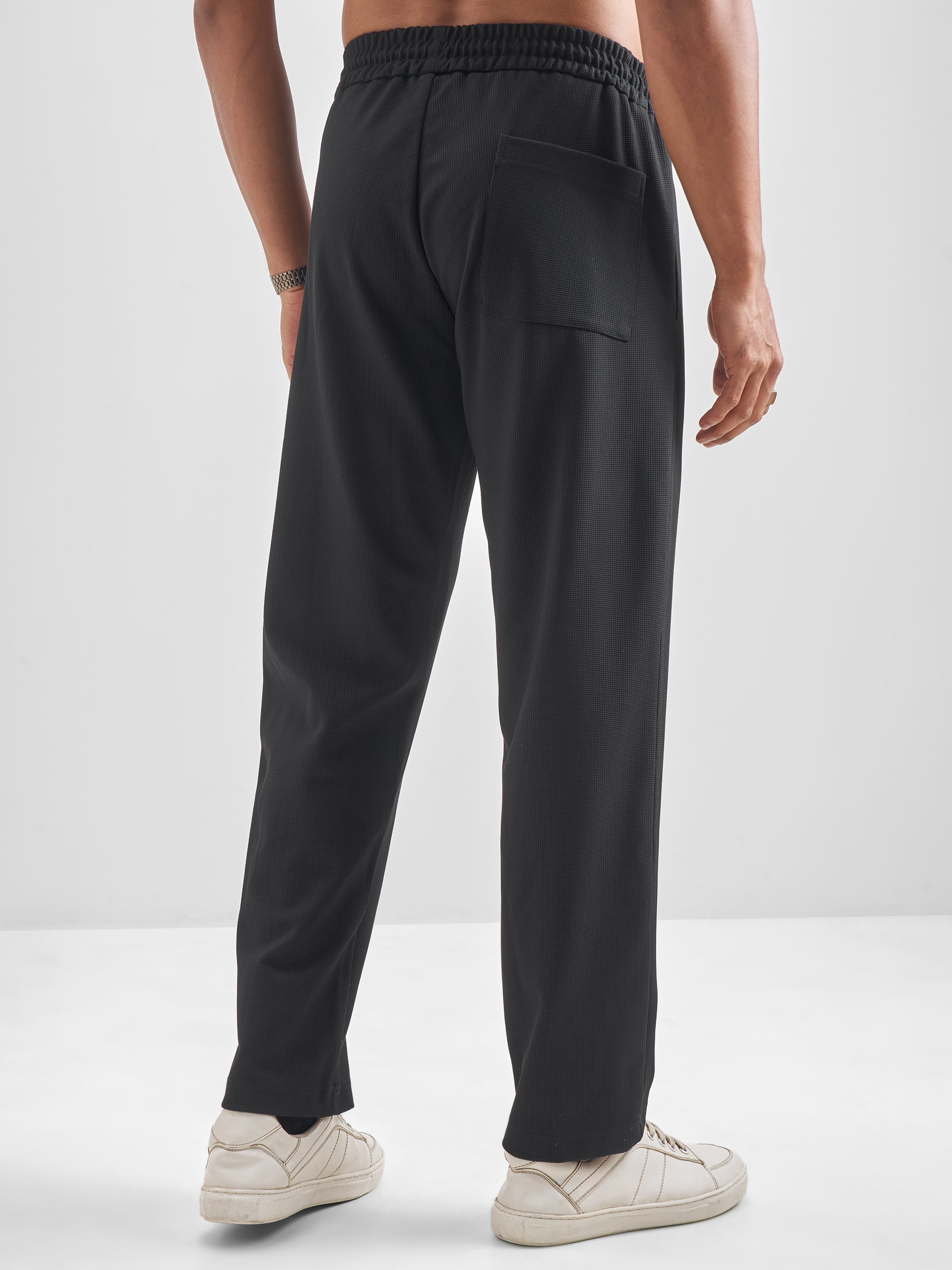 Highlander Men Black Relaxed Fit Solid Regular Trouser - Black - Image 3