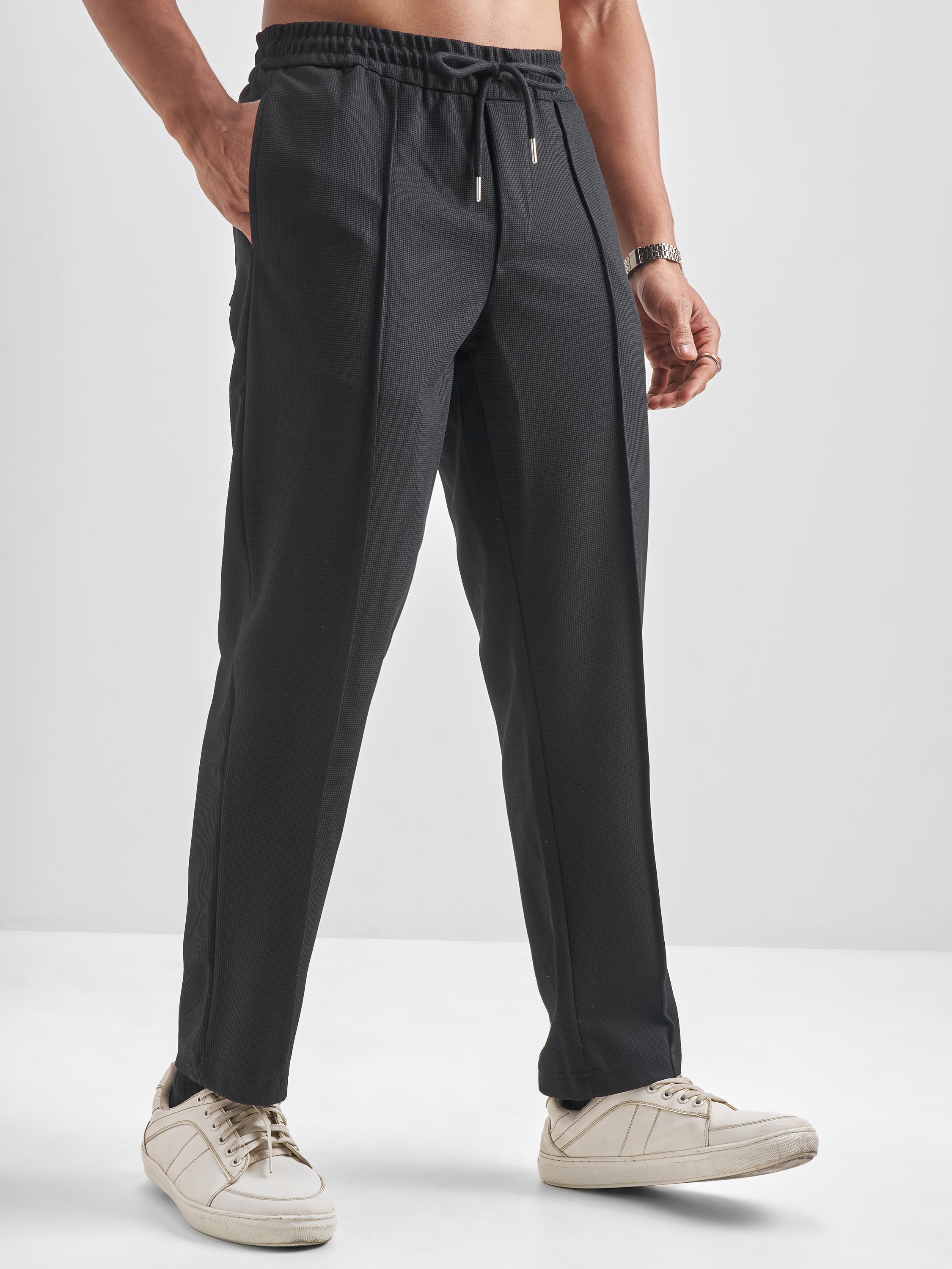 Highlander Men Black Relaxed Fit Solid Regular Trouser - Black - Image 6